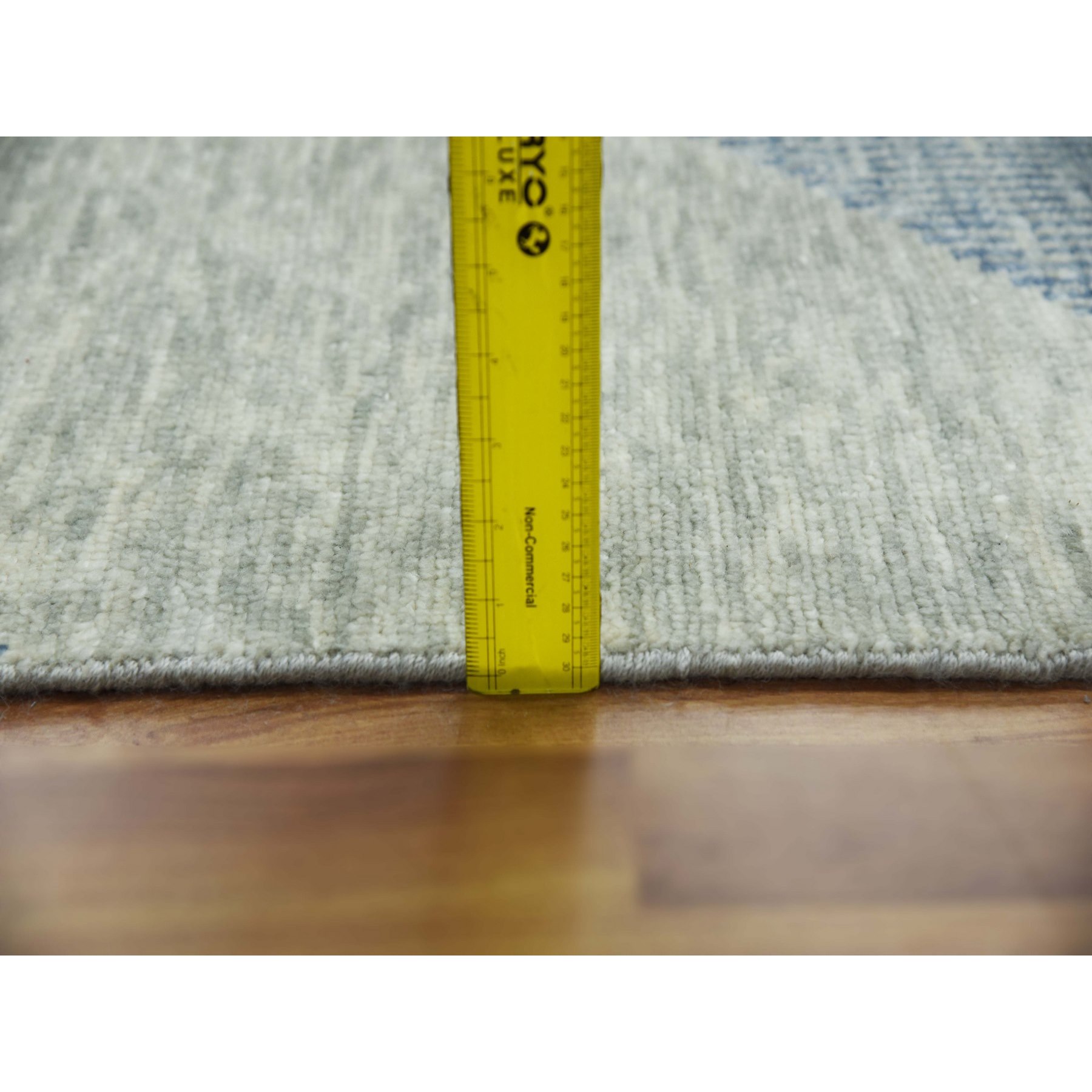 Modern-and-Contemporary-Hand-Knotted-Rug-397070