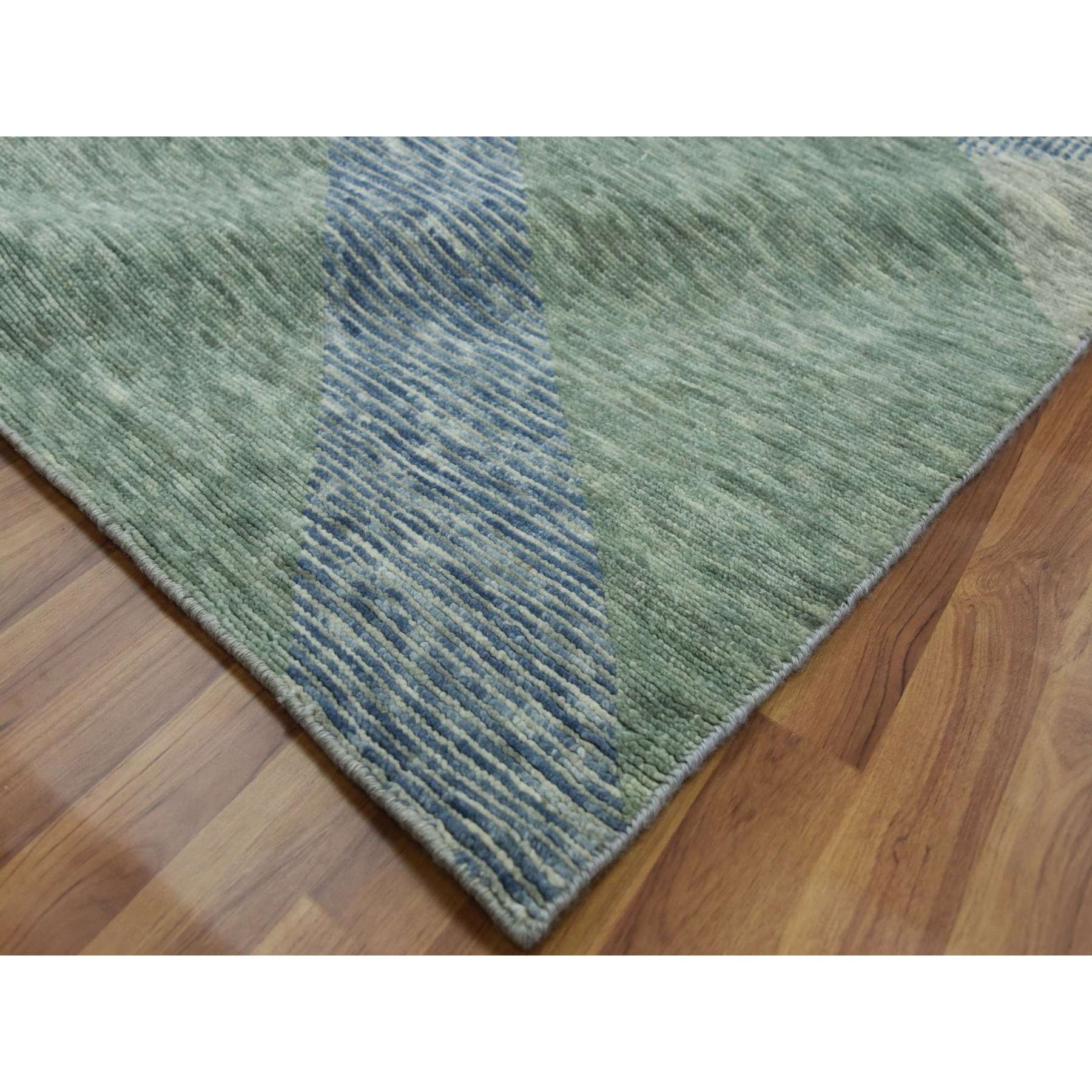 Modern-and-Contemporary-Hand-Knotted-Rug-397080