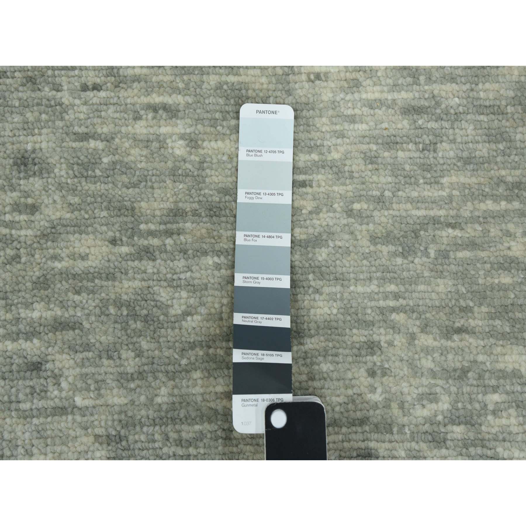 Modern-and-Contemporary-Hand-Knotted-Rug-397080