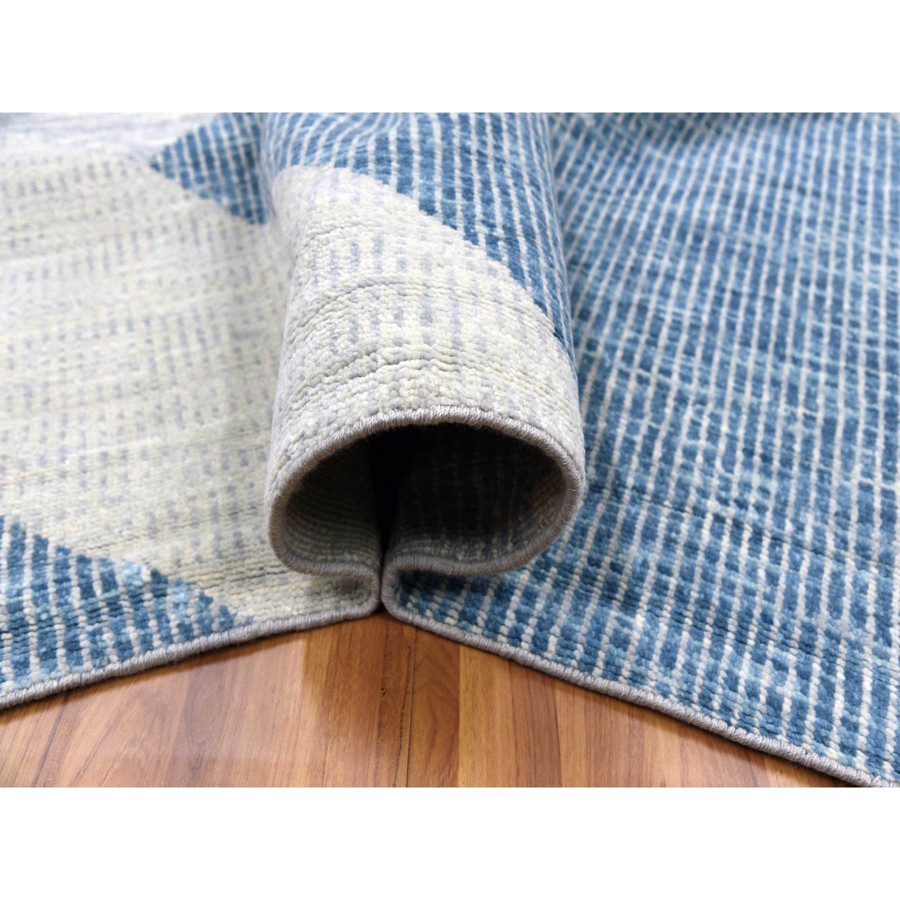 Modern-and-Contemporary-Hand-Knotted-Rug-397100