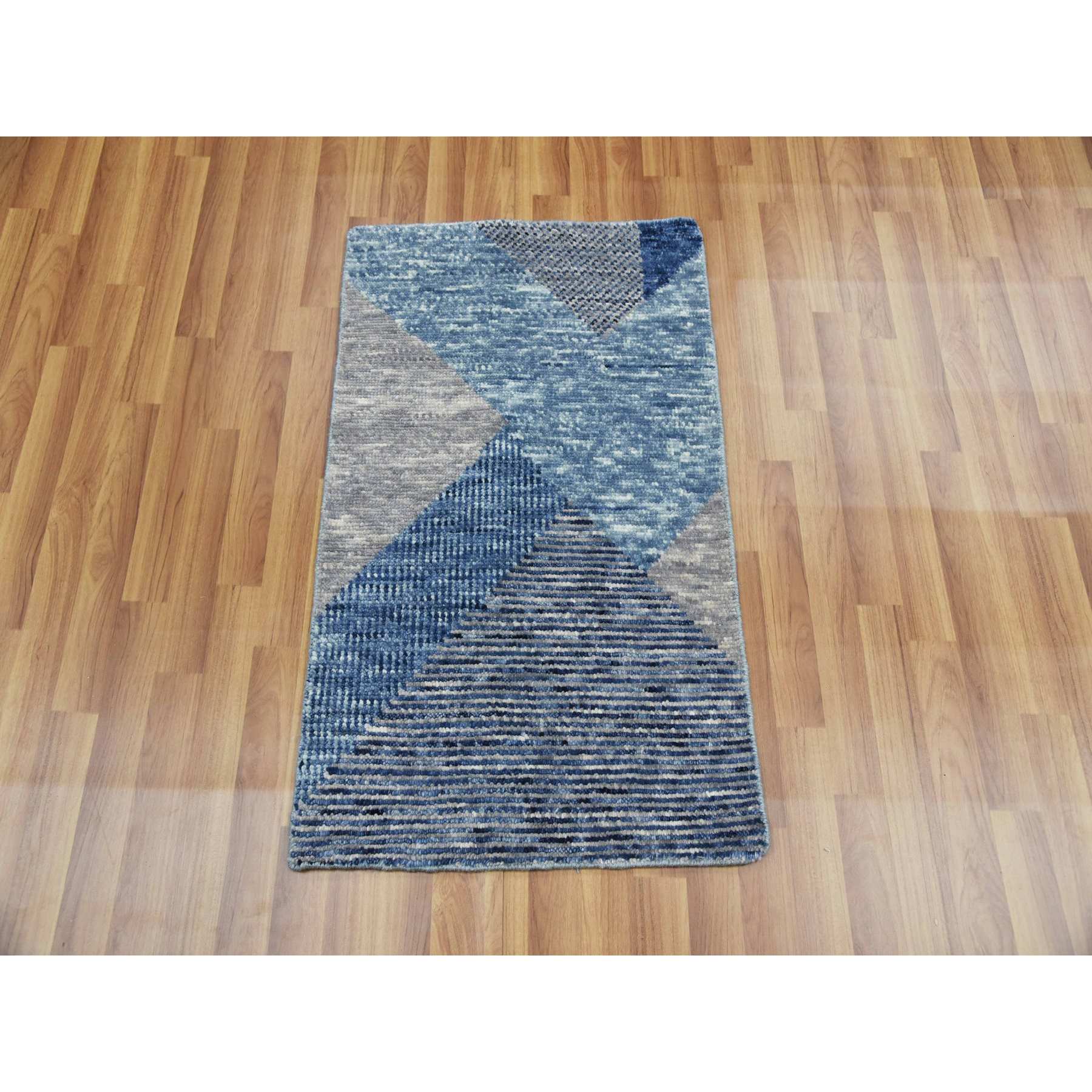 Modern-and-Contemporary-Hand-Knotted-Rug-397130