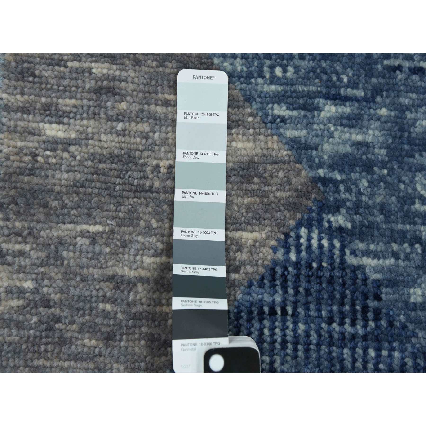 Modern-and-Contemporary-Hand-Knotted-Rug-397130