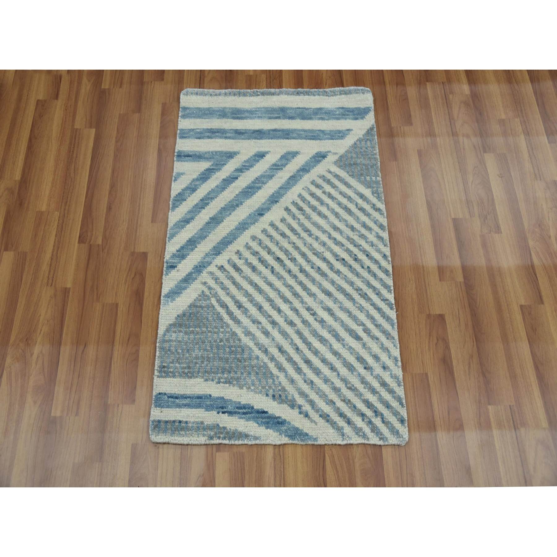 Modern-and-Contemporary-Hand-Knotted-Rug-397160