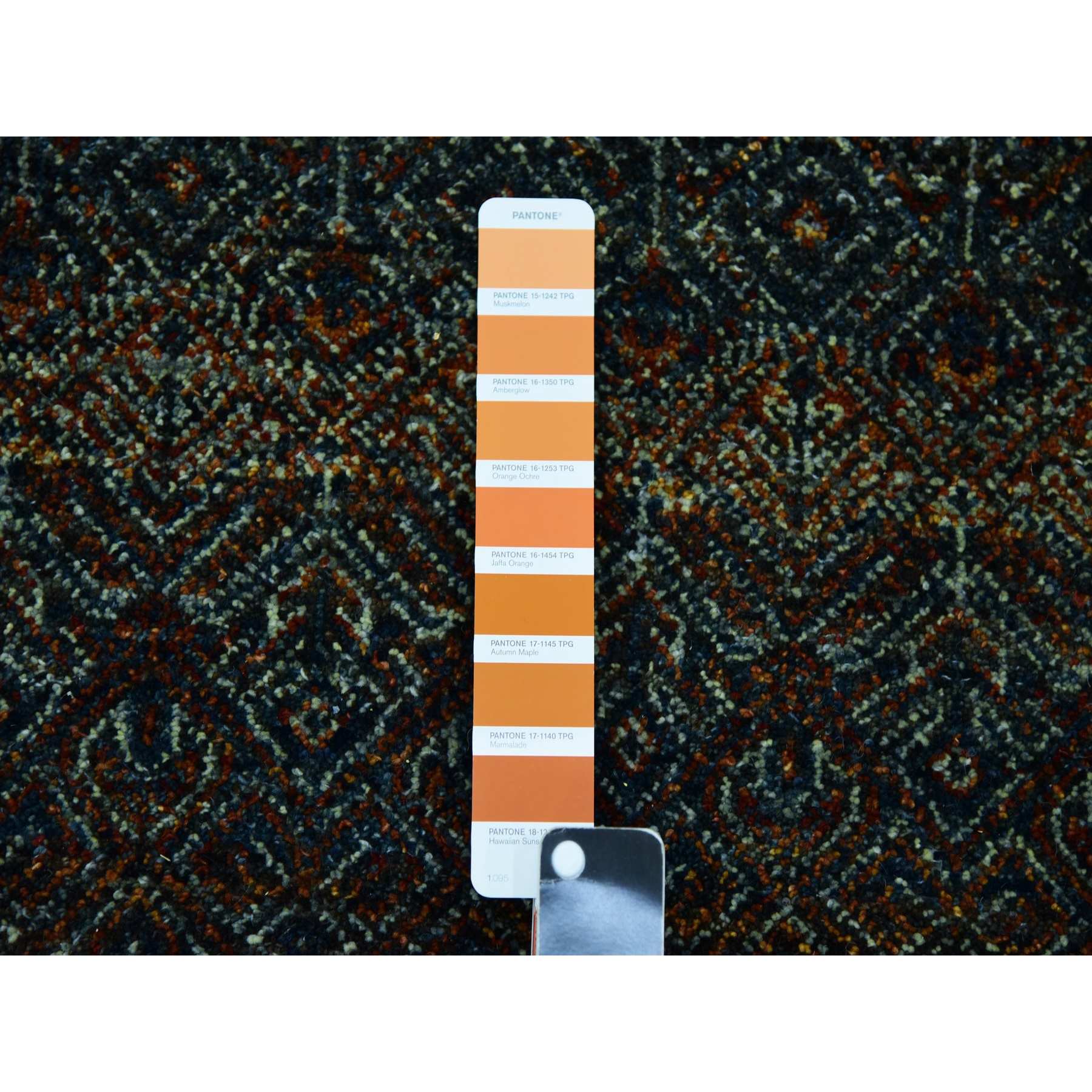 Modern-and-Contemporary-Hand-Knotted-Rug-397275