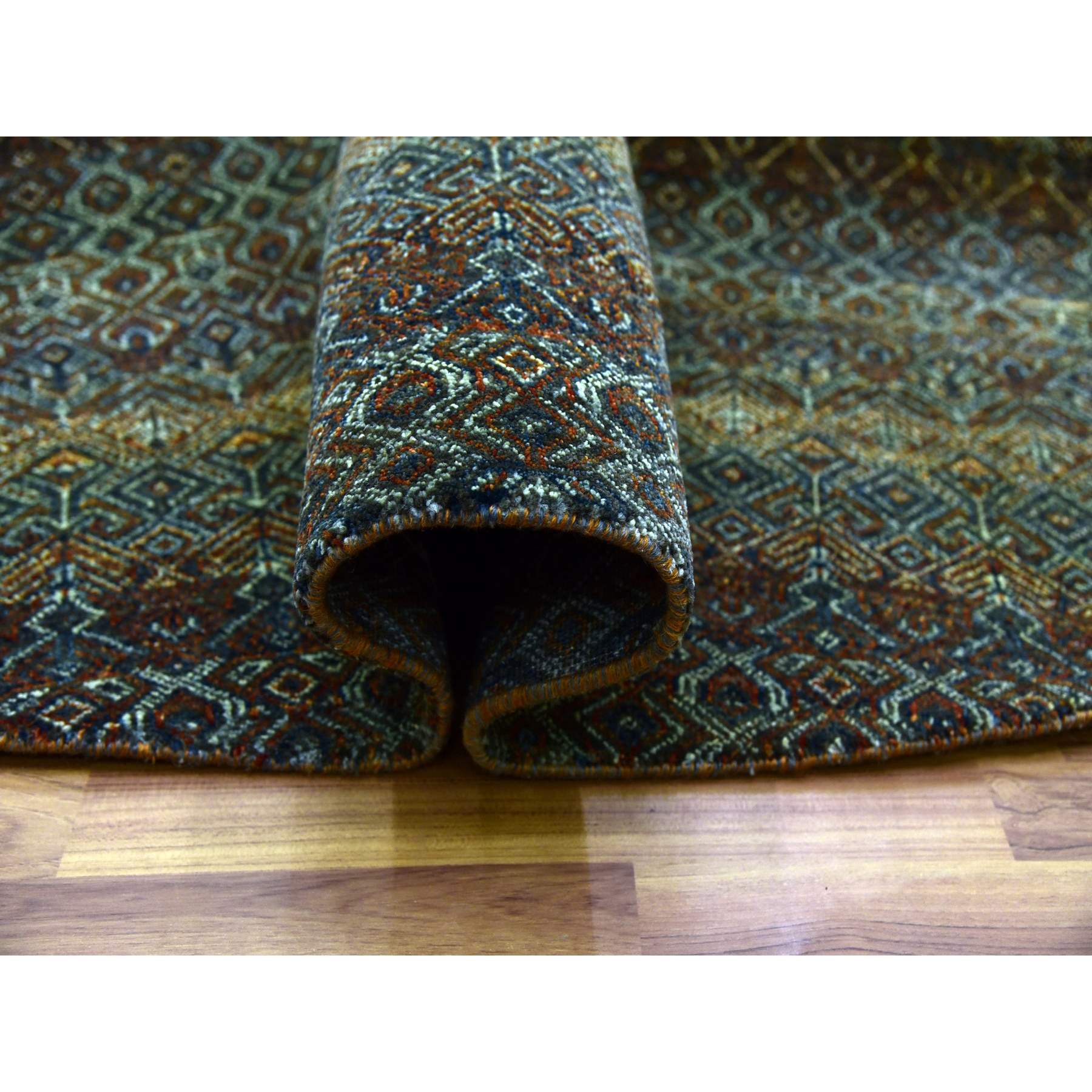 Modern-and-Contemporary-Hand-Knotted-Rug-397290