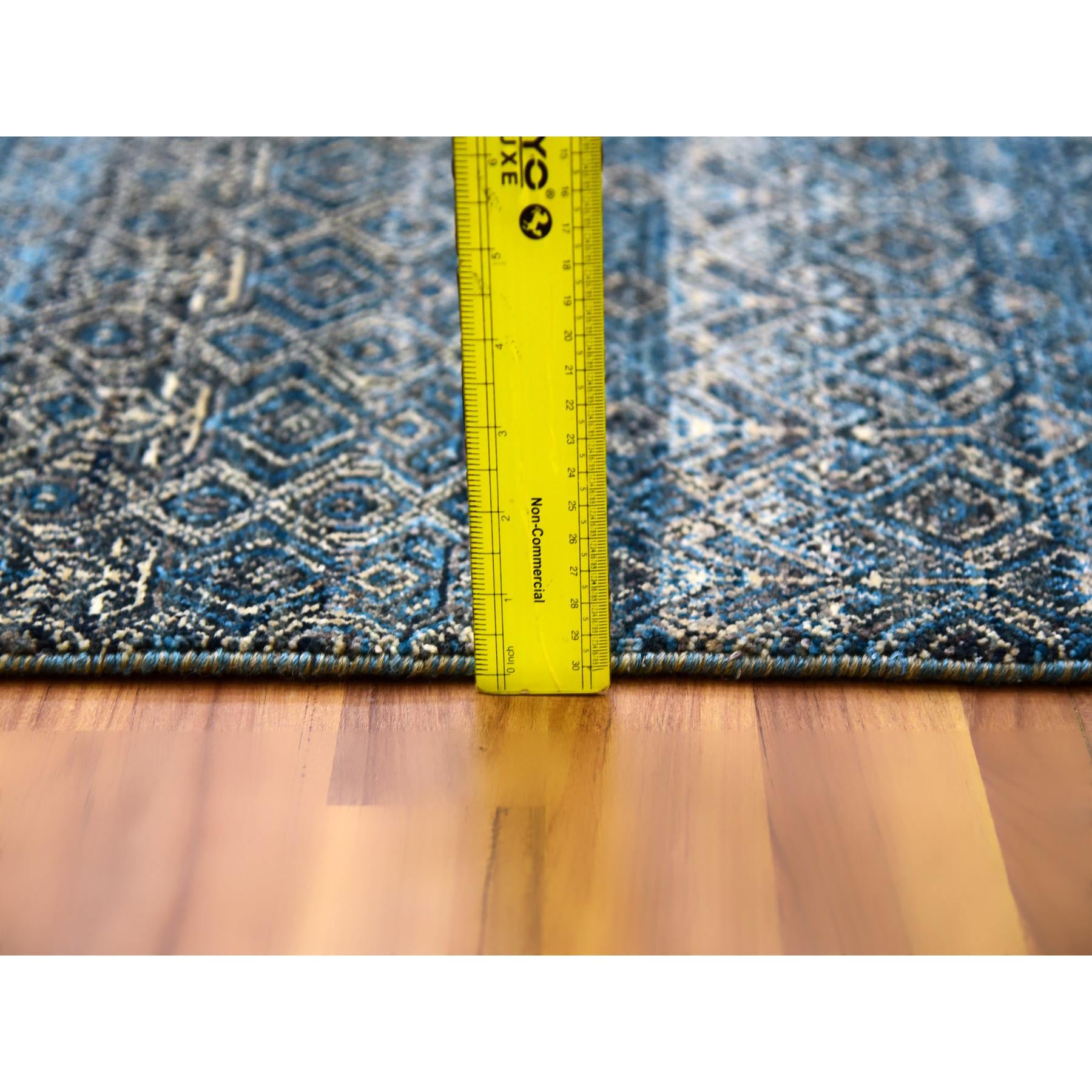 Modern-and-Contemporary-Hand-Knotted-Rug-397315