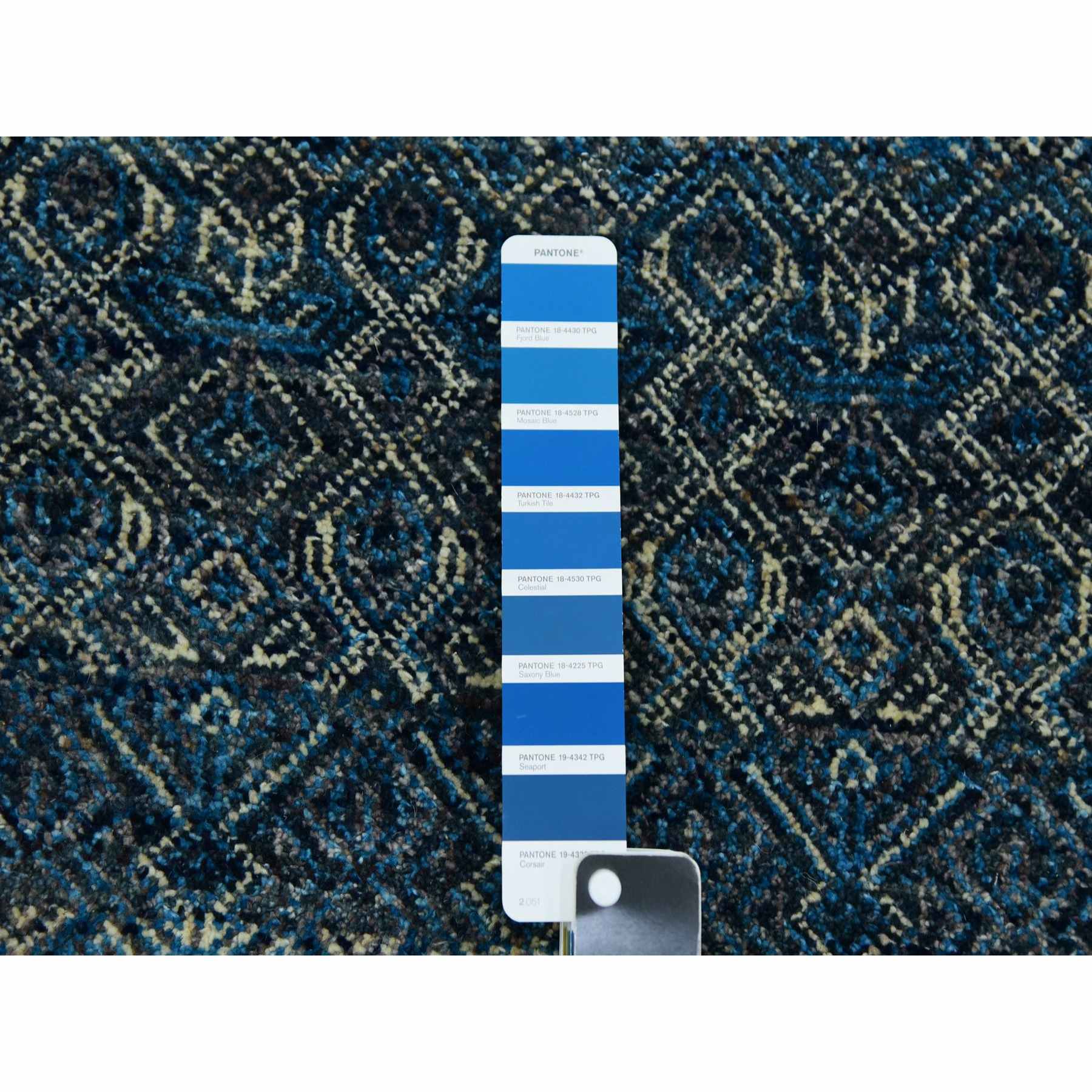 Modern-and-Contemporary-Hand-Knotted-Rug-397320