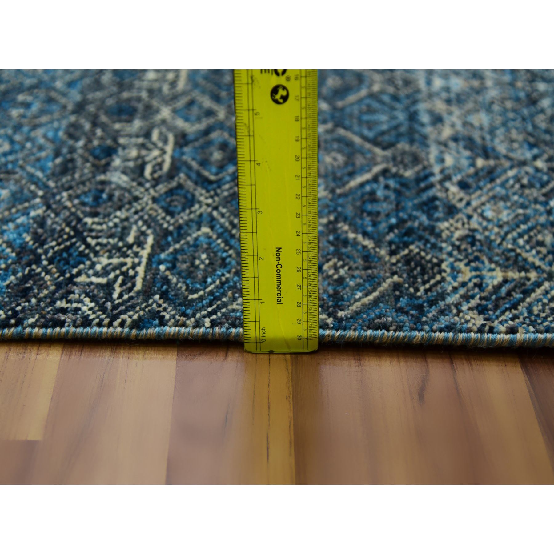 Modern-and-Contemporary-Hand-Knotted-Rug-397320