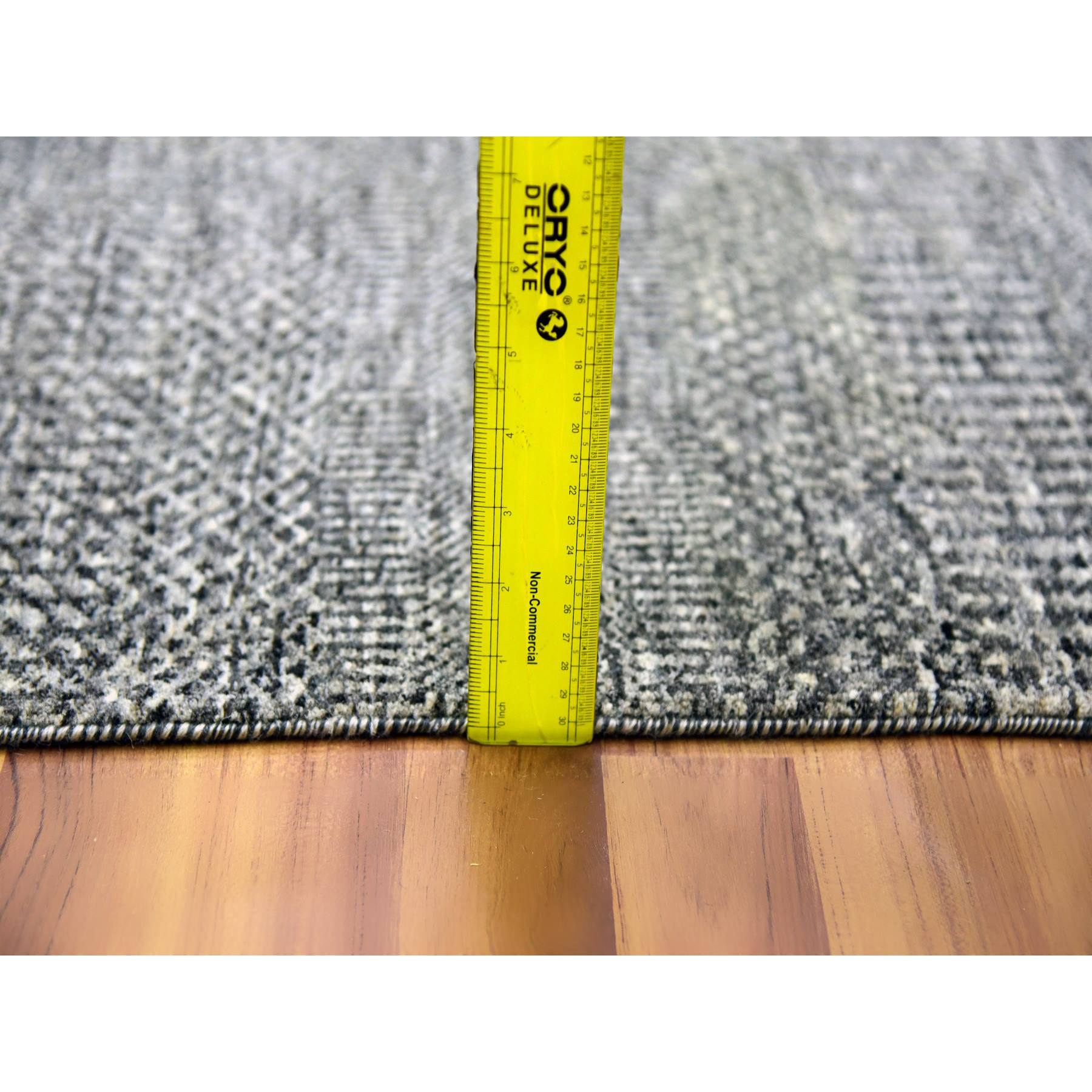 Modern-and-Contemporary-Hand-Knotted-Rug-397390