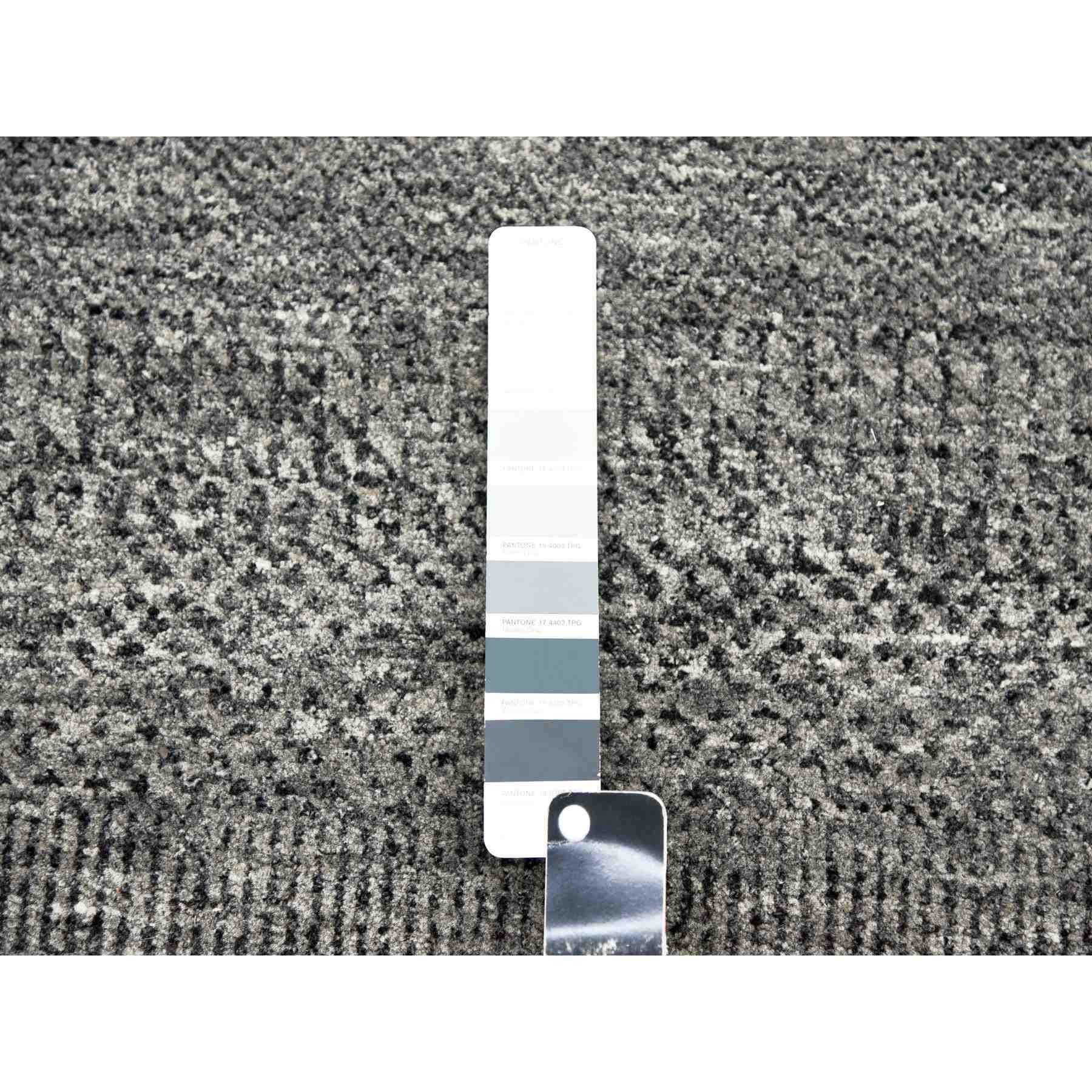 Modern-and-Contemporary-Hand-Knotted-Rug-397395