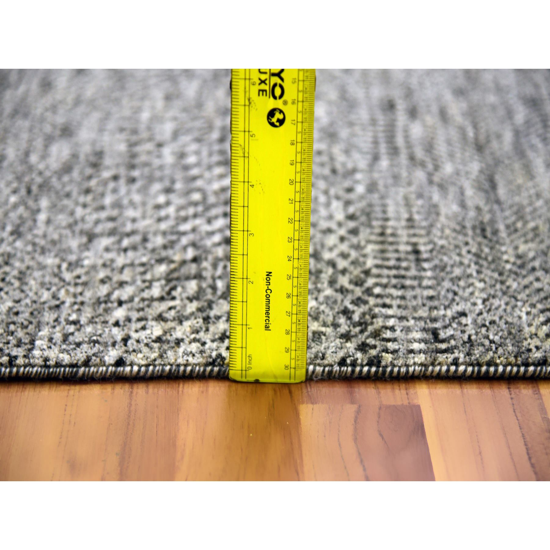 Modern-and-Contemporary-Hand-Knotted-Rug-397395