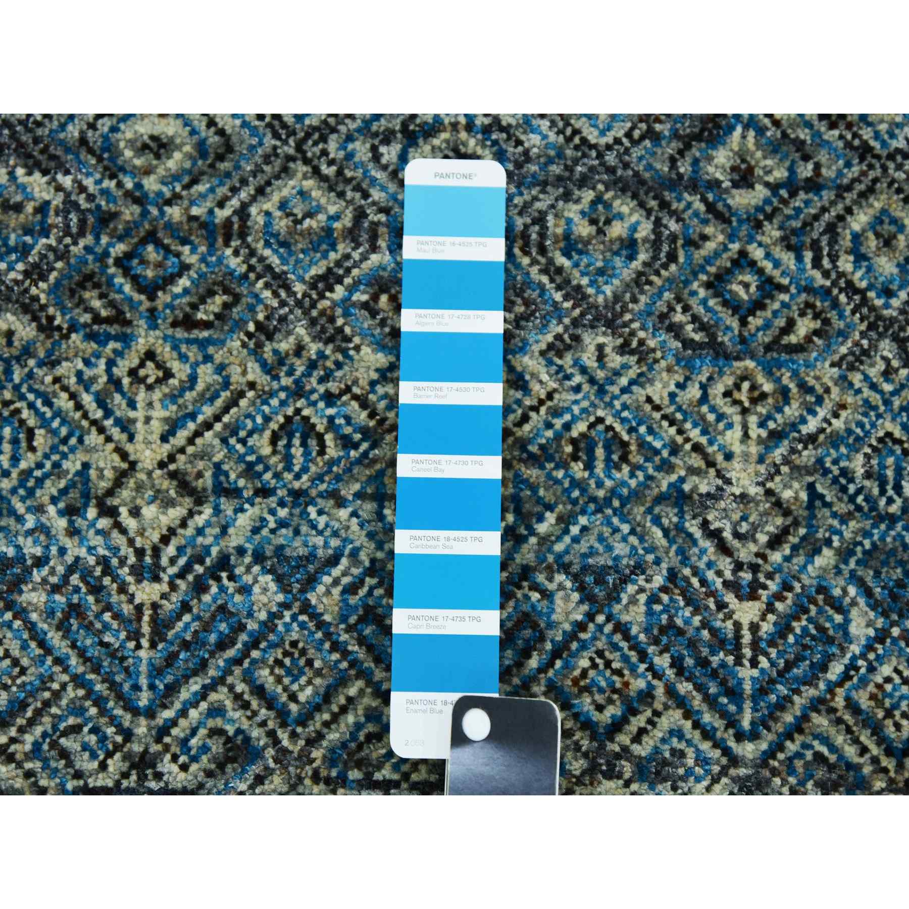 Modern-and-Contemporary-Hand-Knotted-Rug-397470