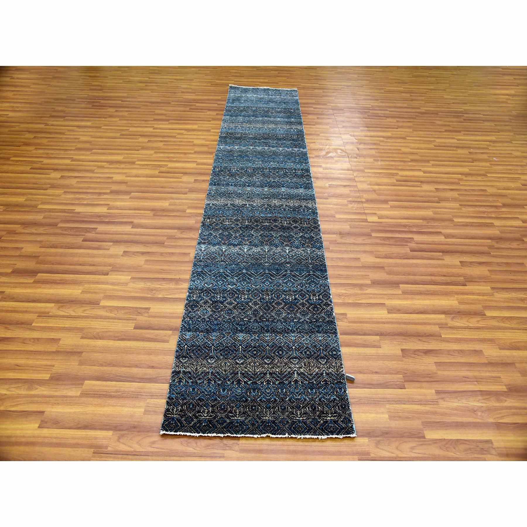 Modern-and-Contemporary-Hand-Knotted-Rug-397495