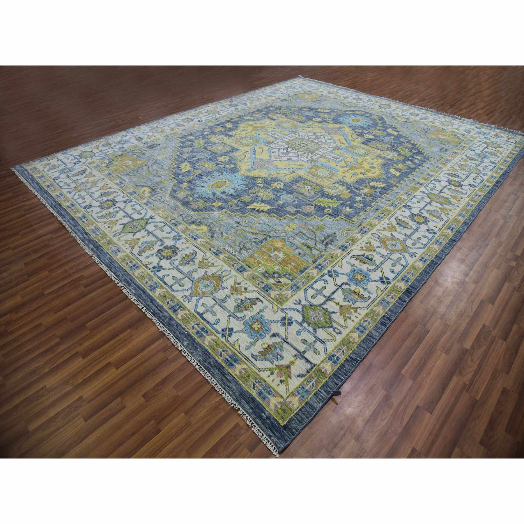 Heriz-Hand-Knotted-Rug-399560