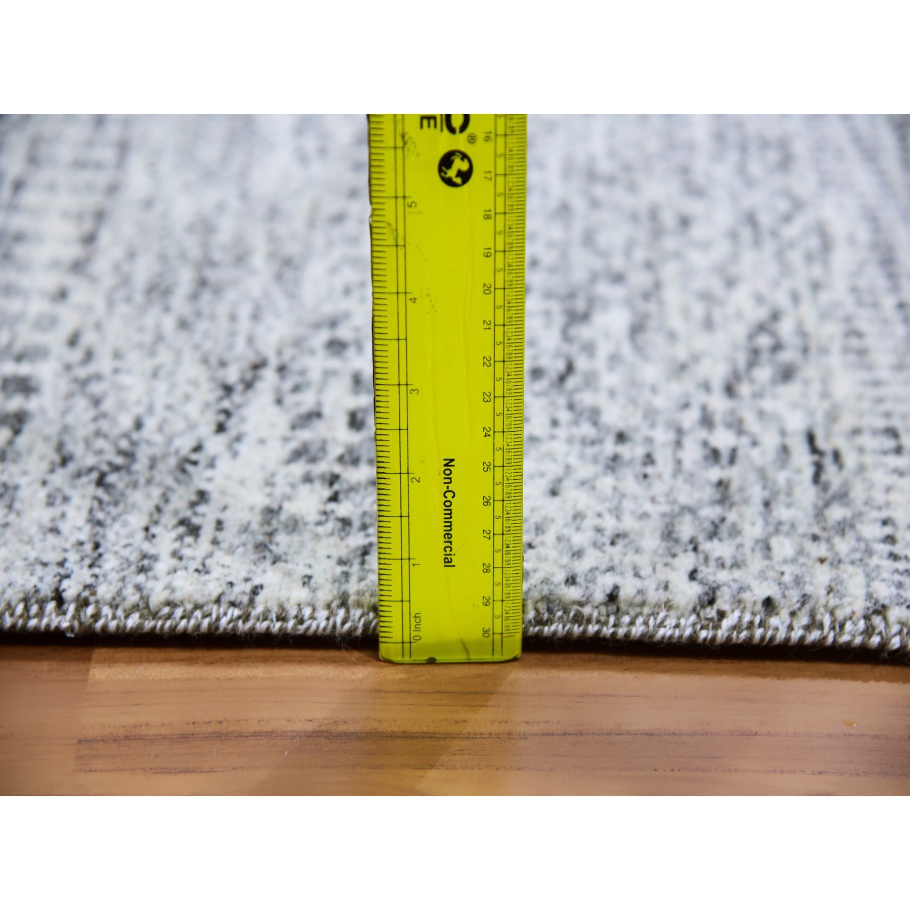 Modern-and-Contemporary-Hand-Knotted-Rug-397590