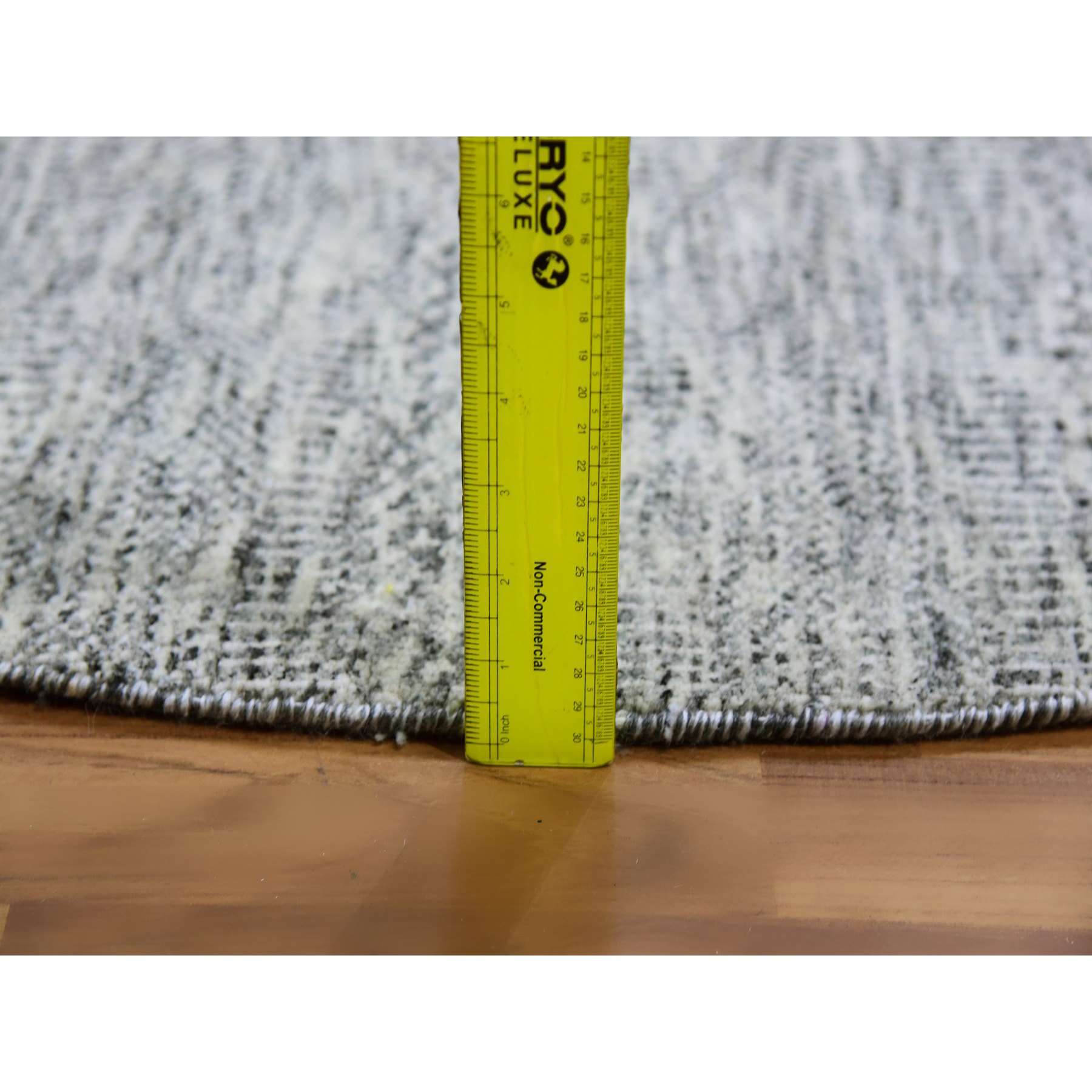 Modern-and-Contemporary-Hand-Knotted-Rug-397595
