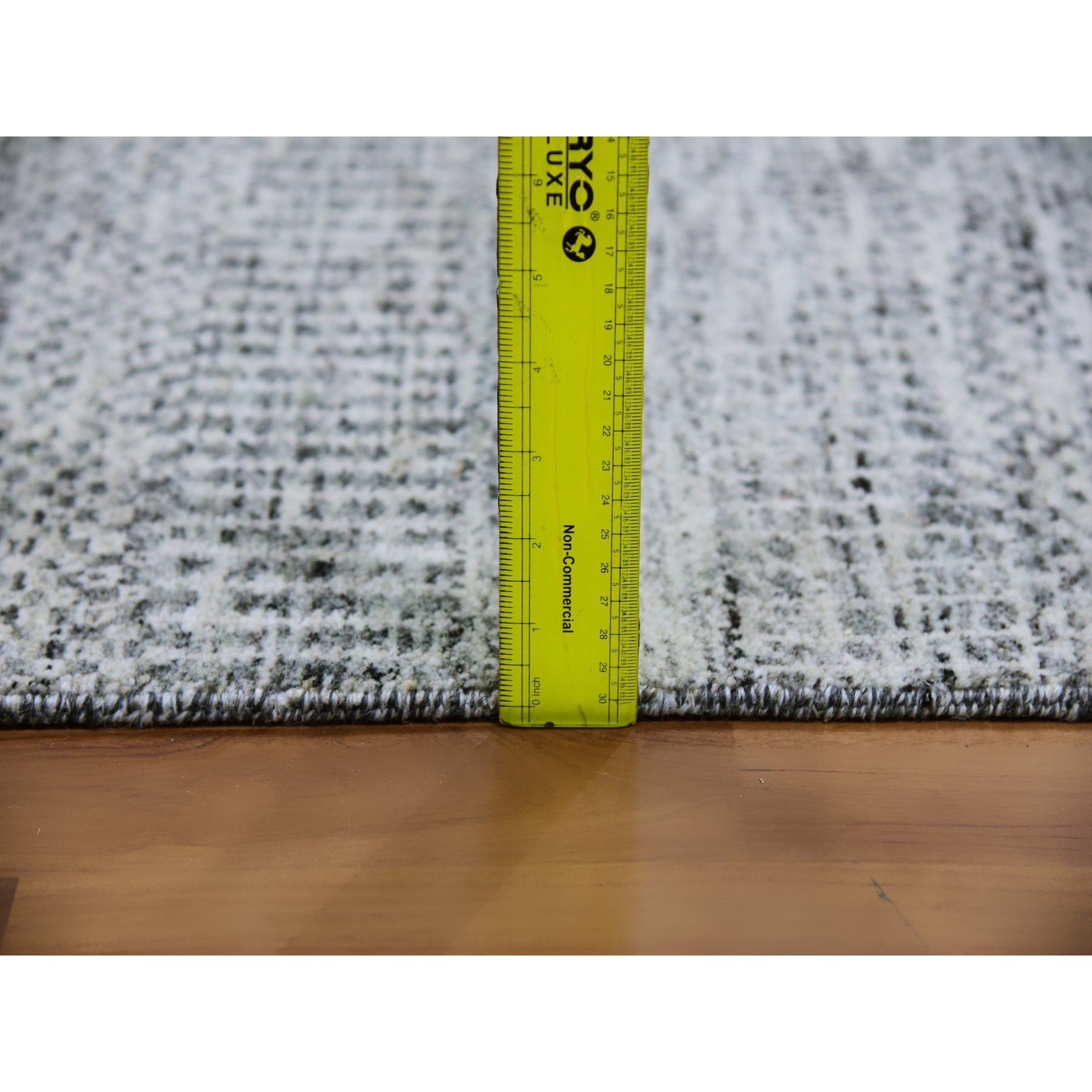Modern-and-Contemporary-Hand-Knotted-Rug-397615