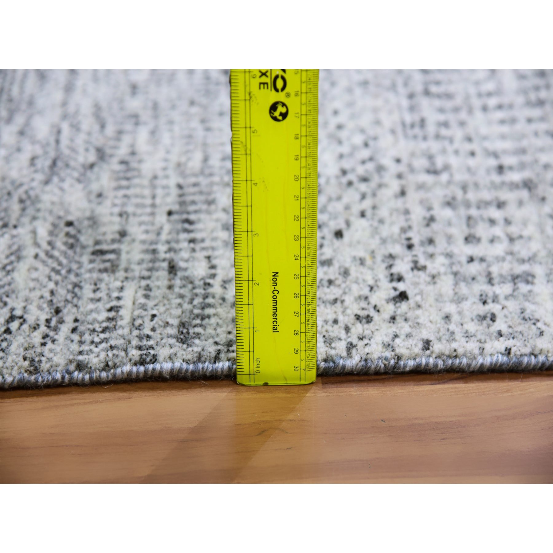 Modern-and-Contemporary-Hand-Knotted-Rug-397620