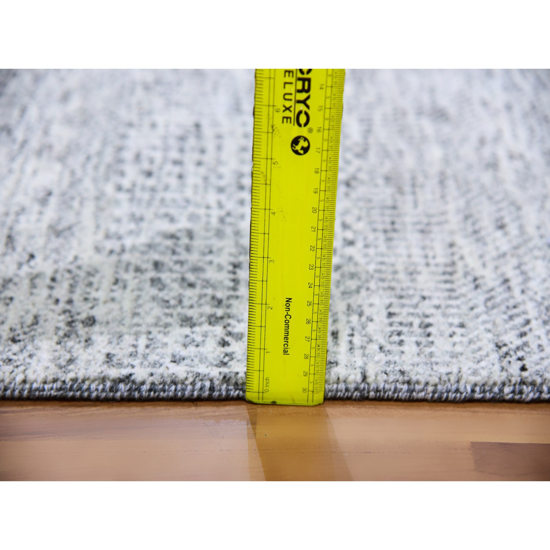 Modern-and-Contemporary-Hand-Knotted-Rug-397660
