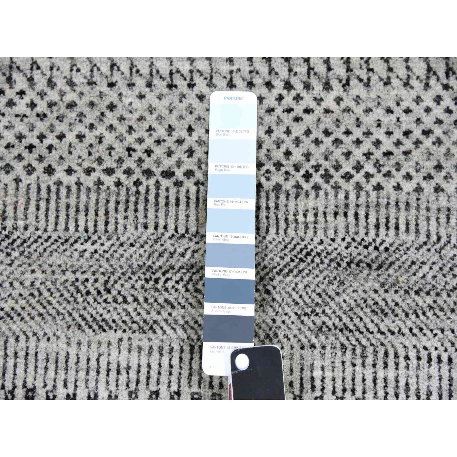 Modern-and-Contemporary-Hand-Knotted-Rug-397795