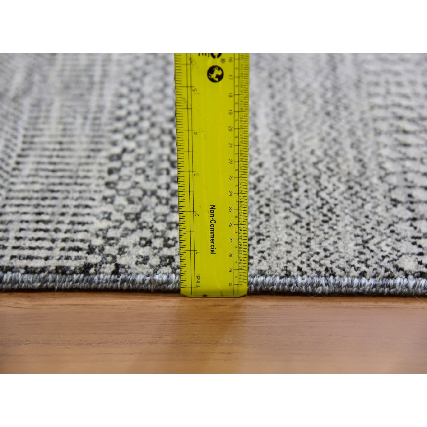 Modern-and-Contemporary-Hand-Knotted-Rug-397805