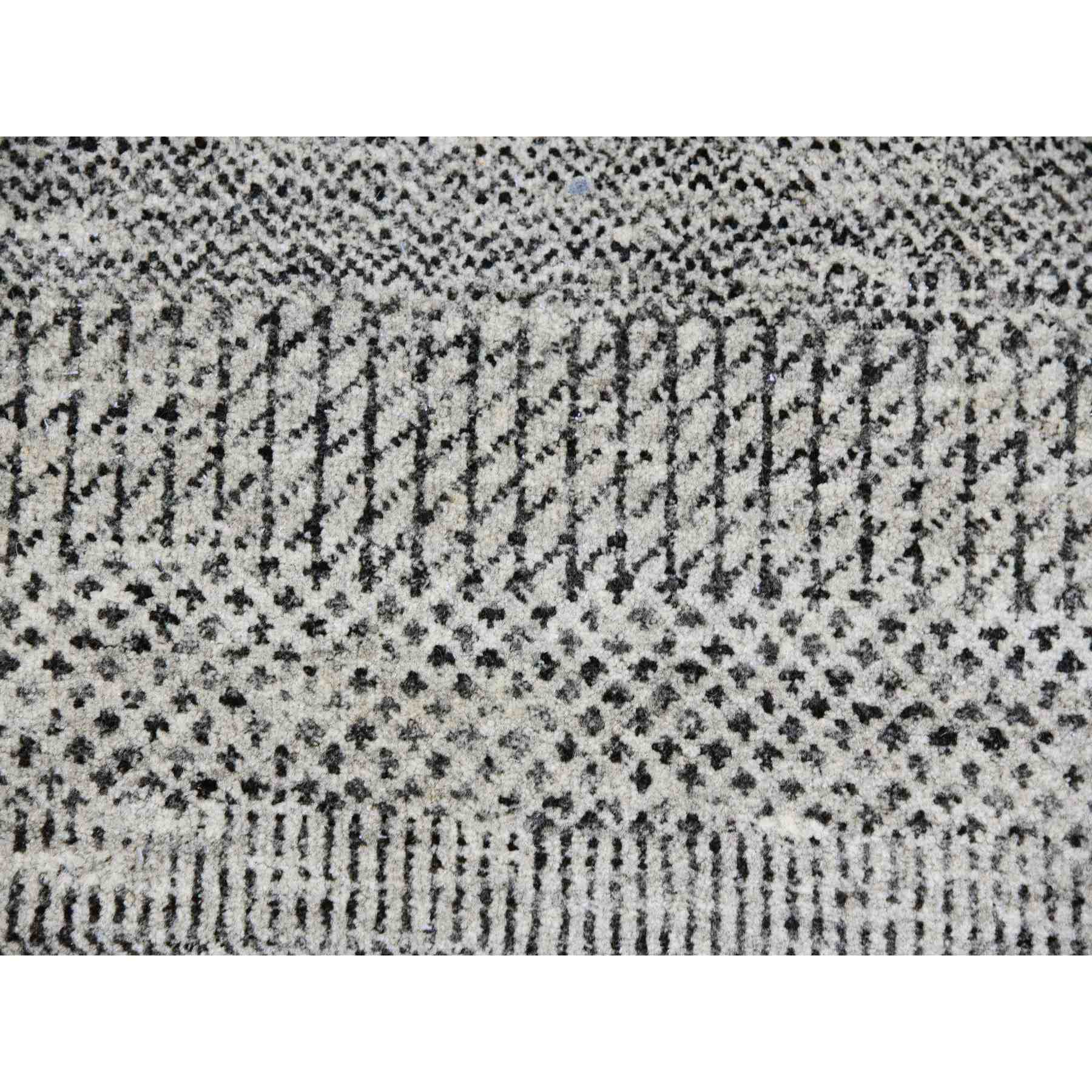 Modern-and-Contemporary-Hand-Knotted-Rug-397820