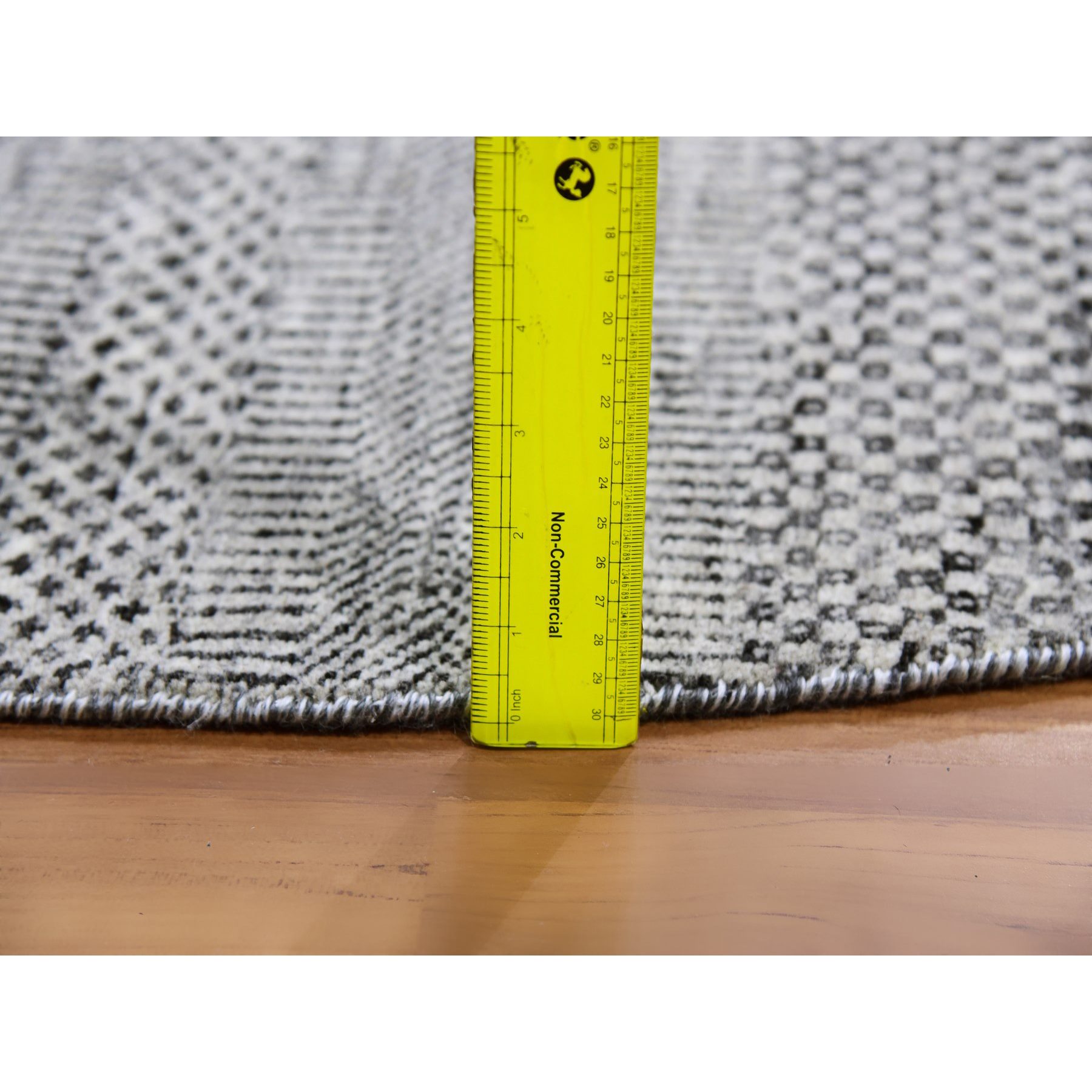 Modern-and-Contemporary-Hand-Knotted-Rug-397830
