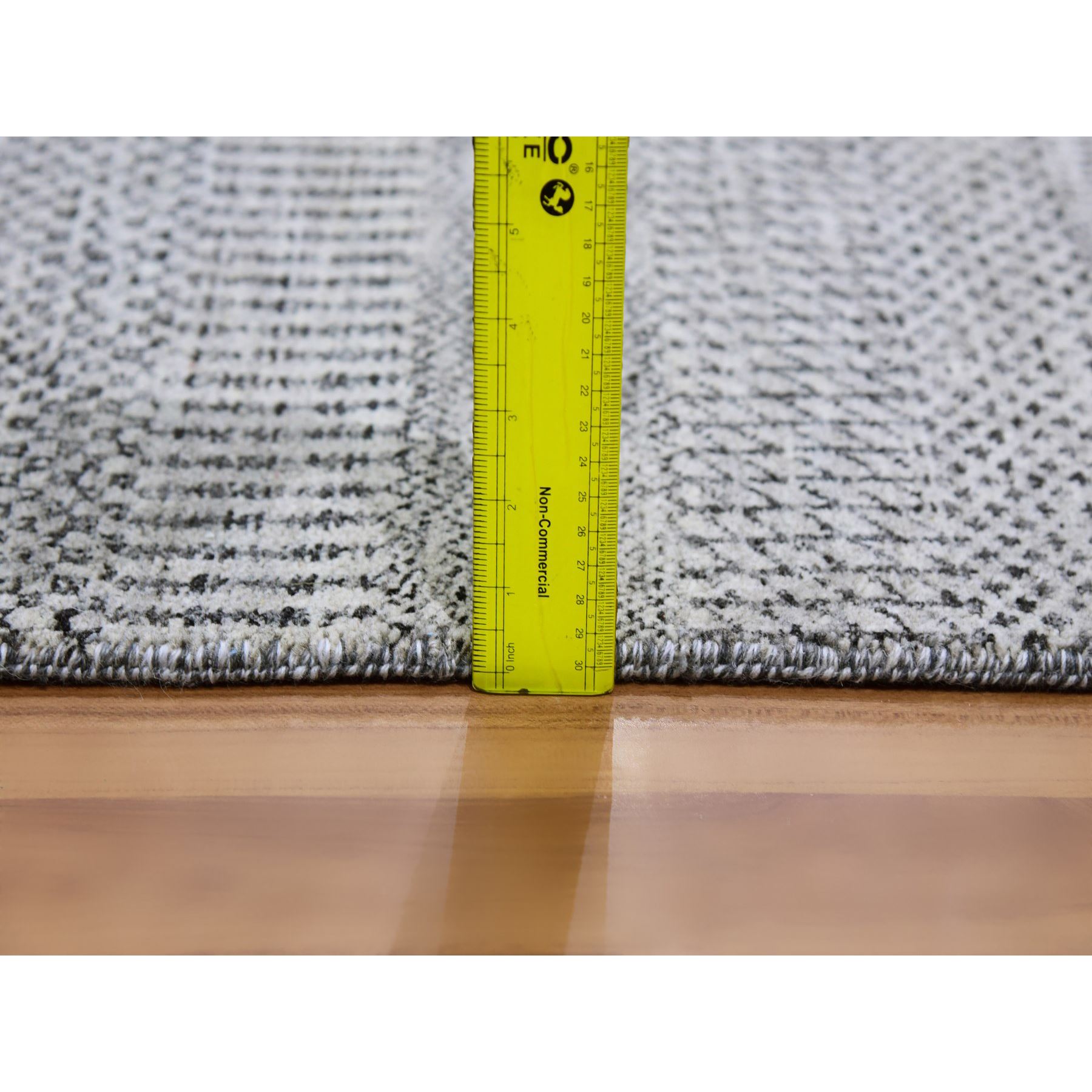Modern-and-Contemporary-Hand-Knotted-Rug-397840