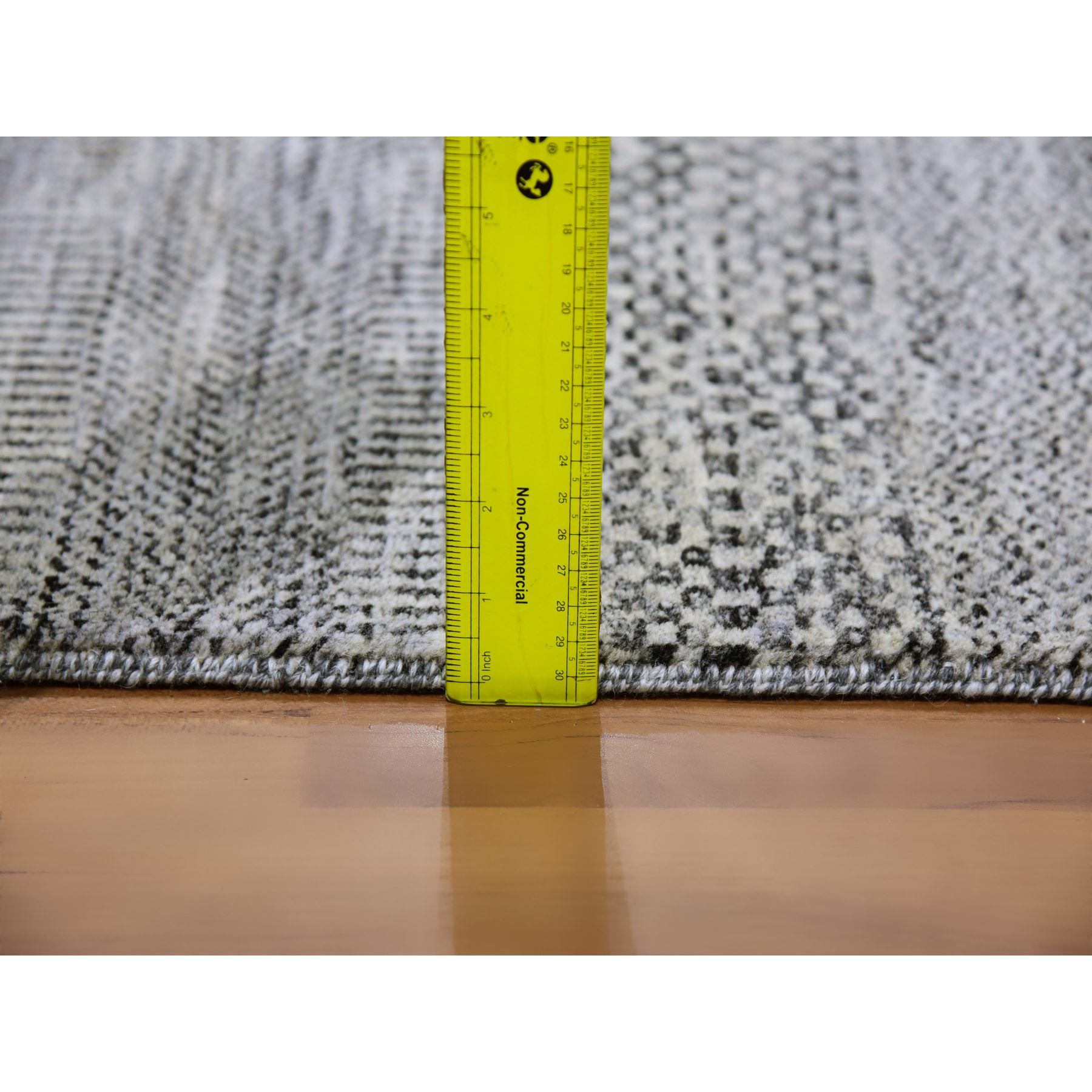 Modern-and-Contemporary-Hand-Knotted-Rug-397845