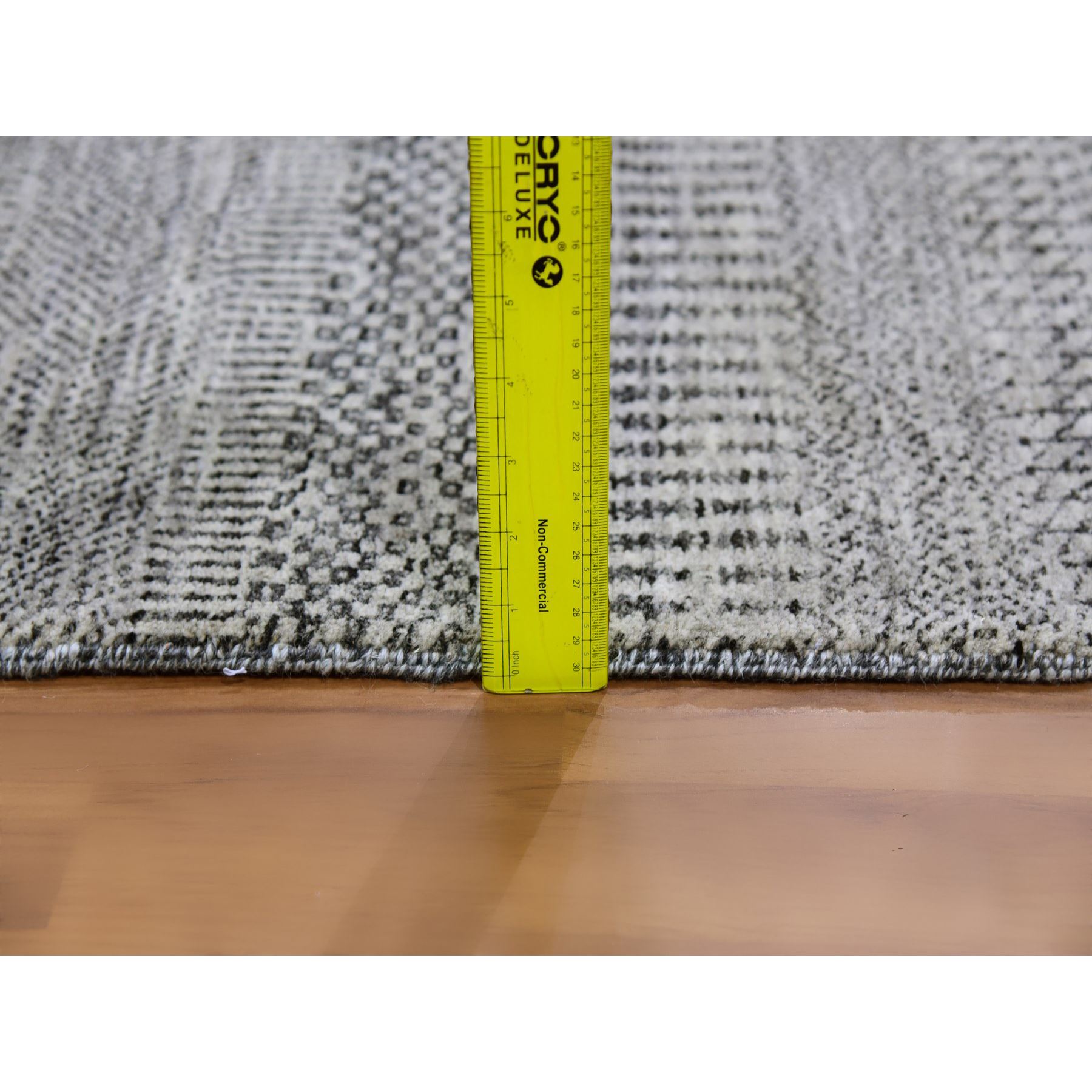 Modern-and-Contemporary-Hand-Knotted-Rug-397880