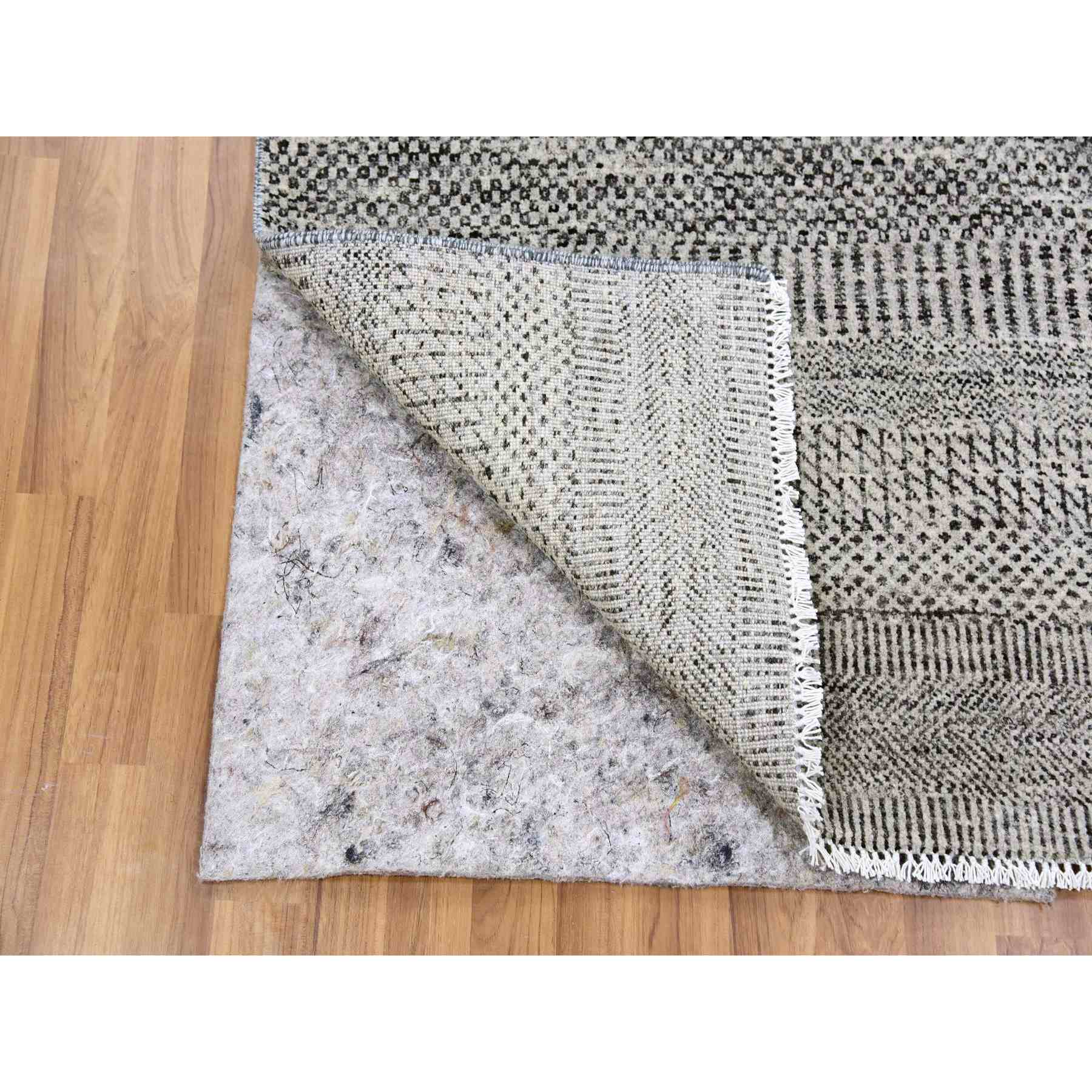 Modern-and-Contemporary-Hand-Knotted-Rug-397885
