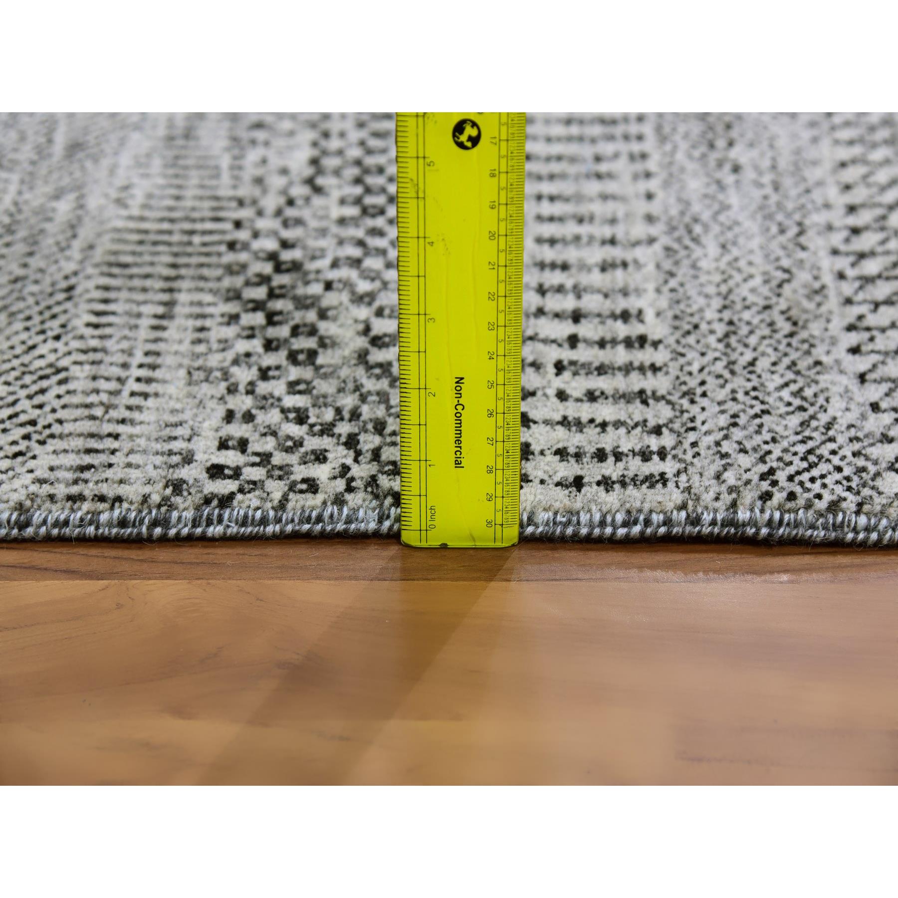 Modern-and-Contemporary-Hand-Knotted-Rug-397885