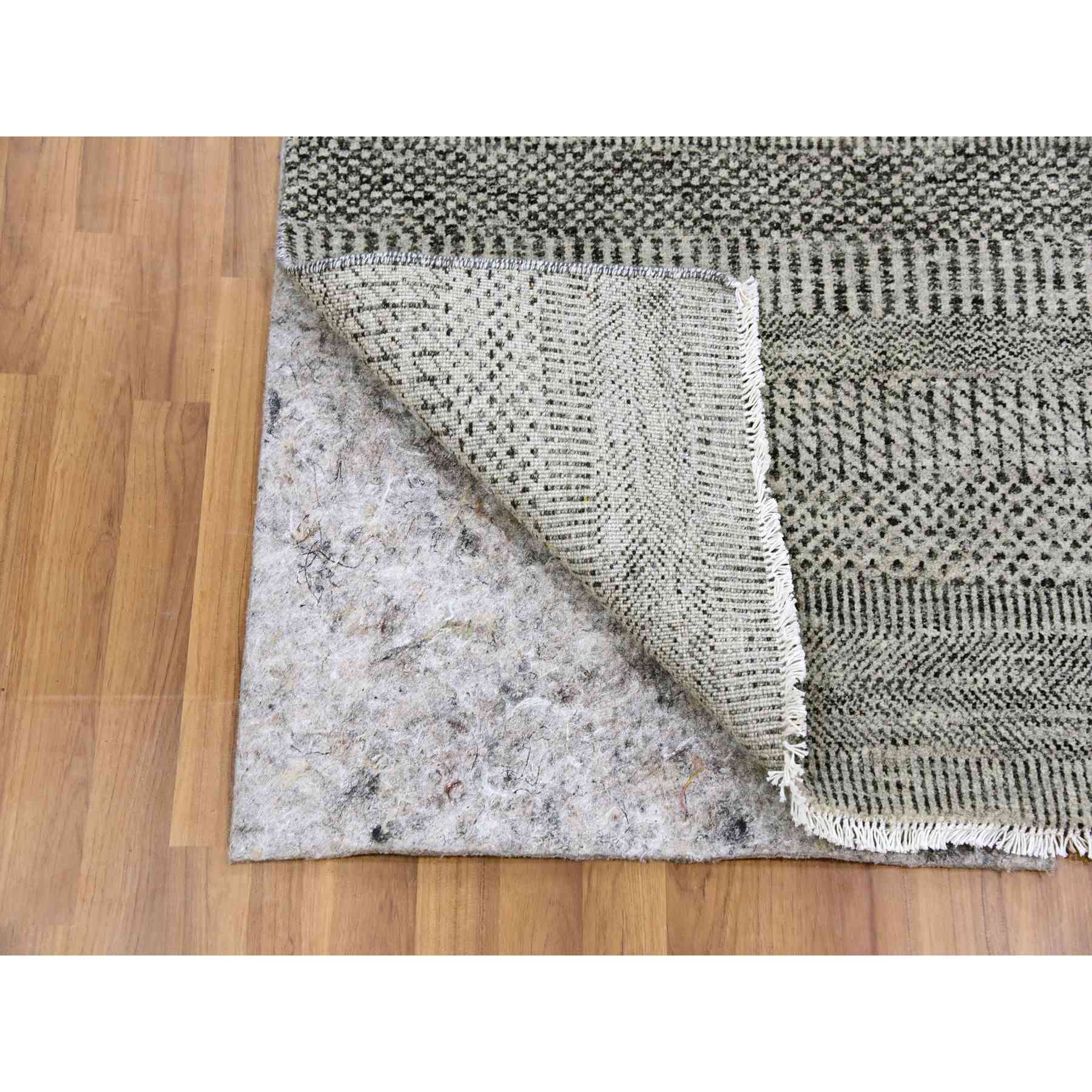 Modern-and-Contemporary-Hand-Knotted-Rug-397890