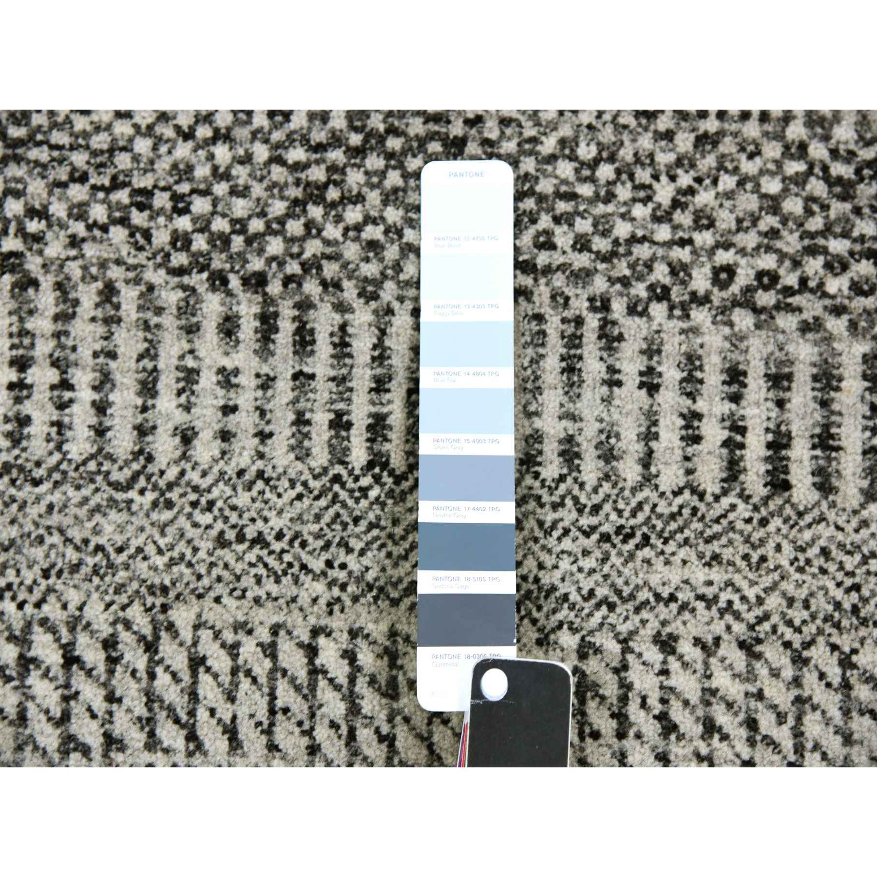 Modern-and-Contemporary-Hand-Knotted-Rug-397890