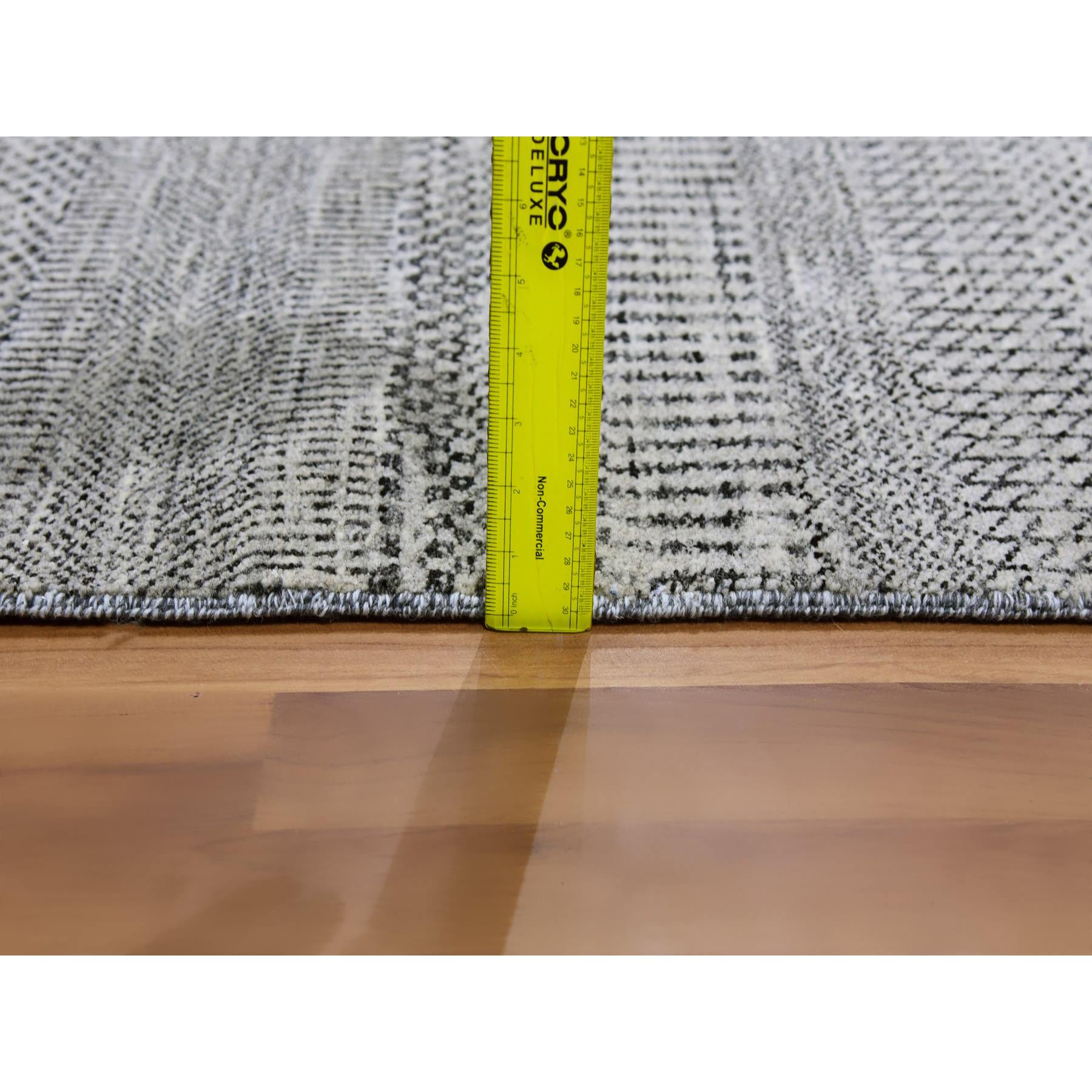 Modern-and-Contemporary-Hand-Knotted-Rug-397895
