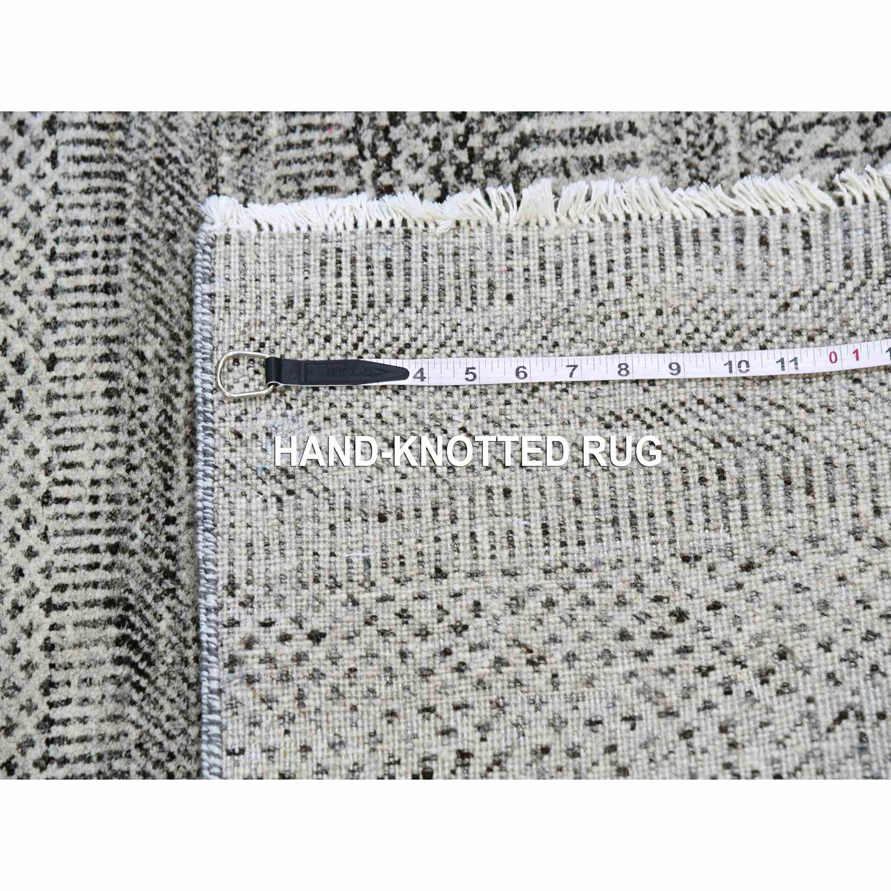 Modern-and-Contemporary-Hand-Knotted-Rug-397900