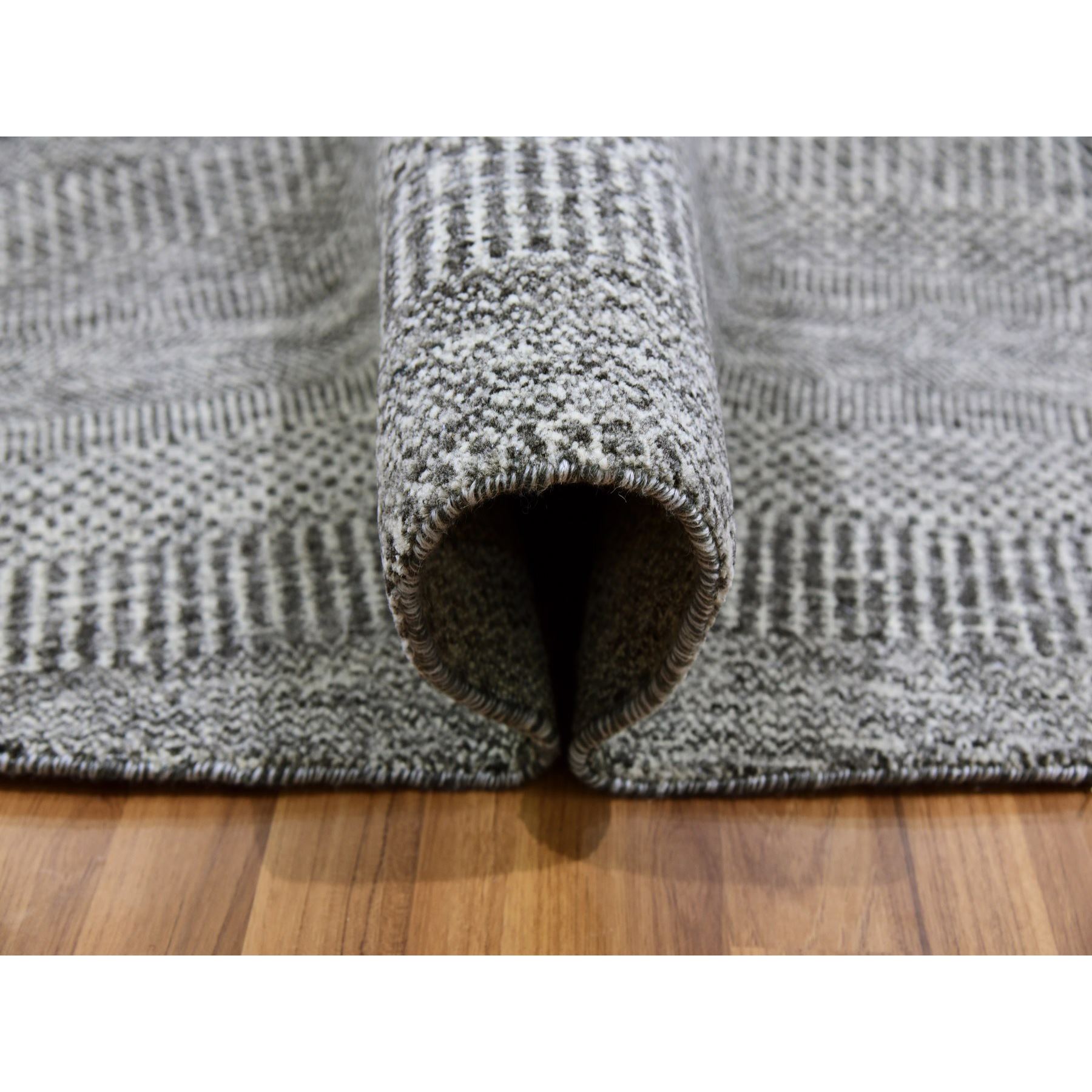 Modern-and-Contemporary-Hand-Knotted-Rug-397920
