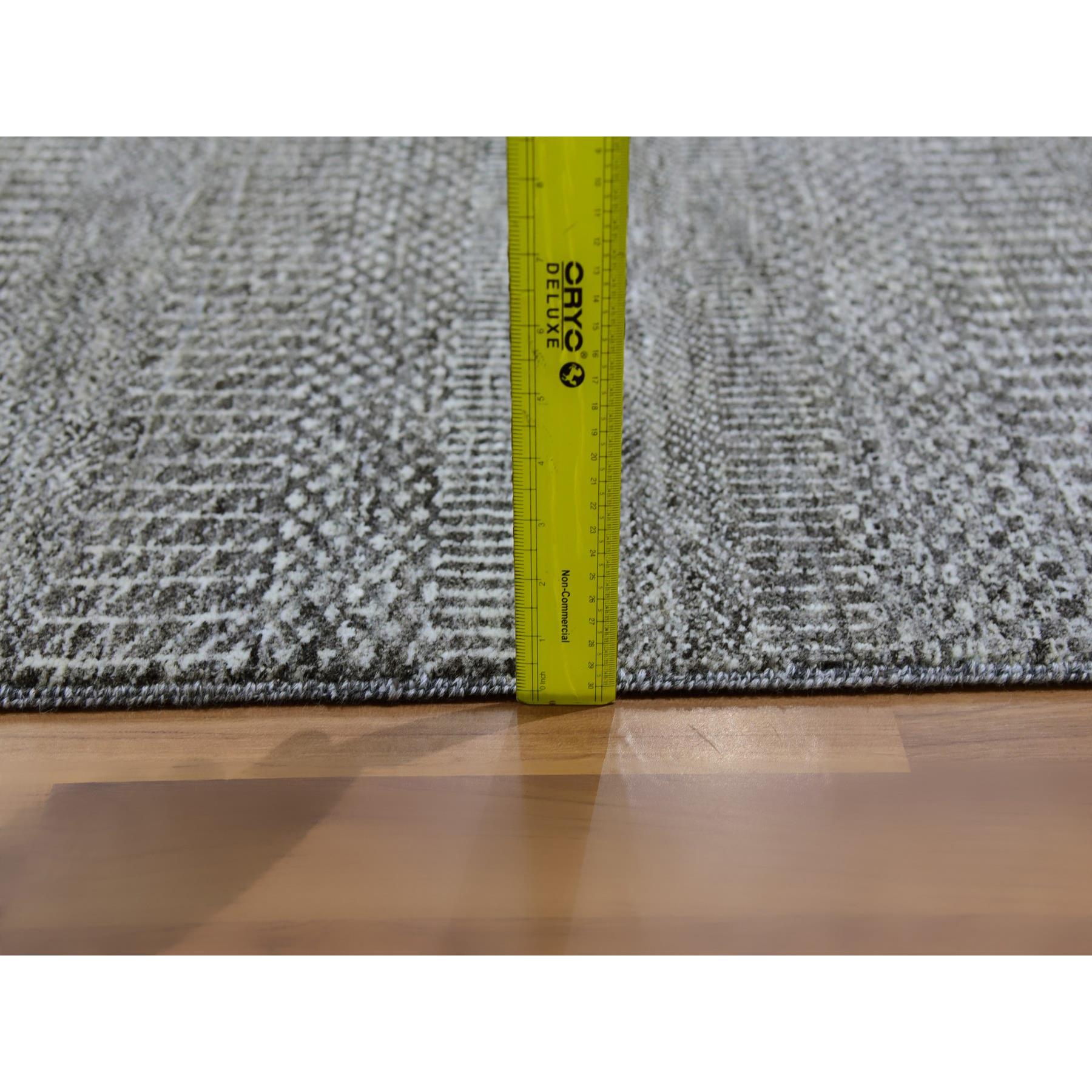 Modern-and-Contemporary-Hand-Knotted-Rug-397935