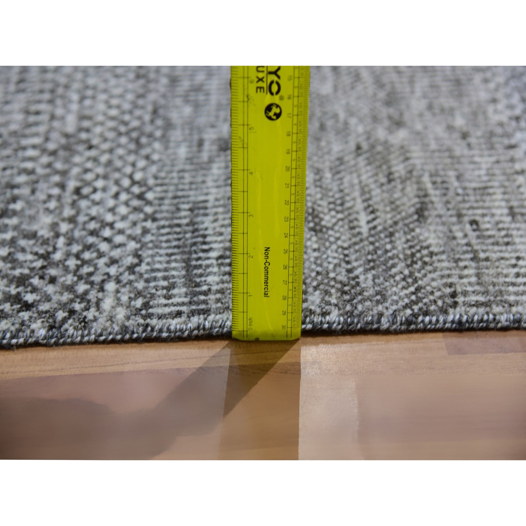 Modern-and-Contemporary-Hand-Knotted-Rug-397940