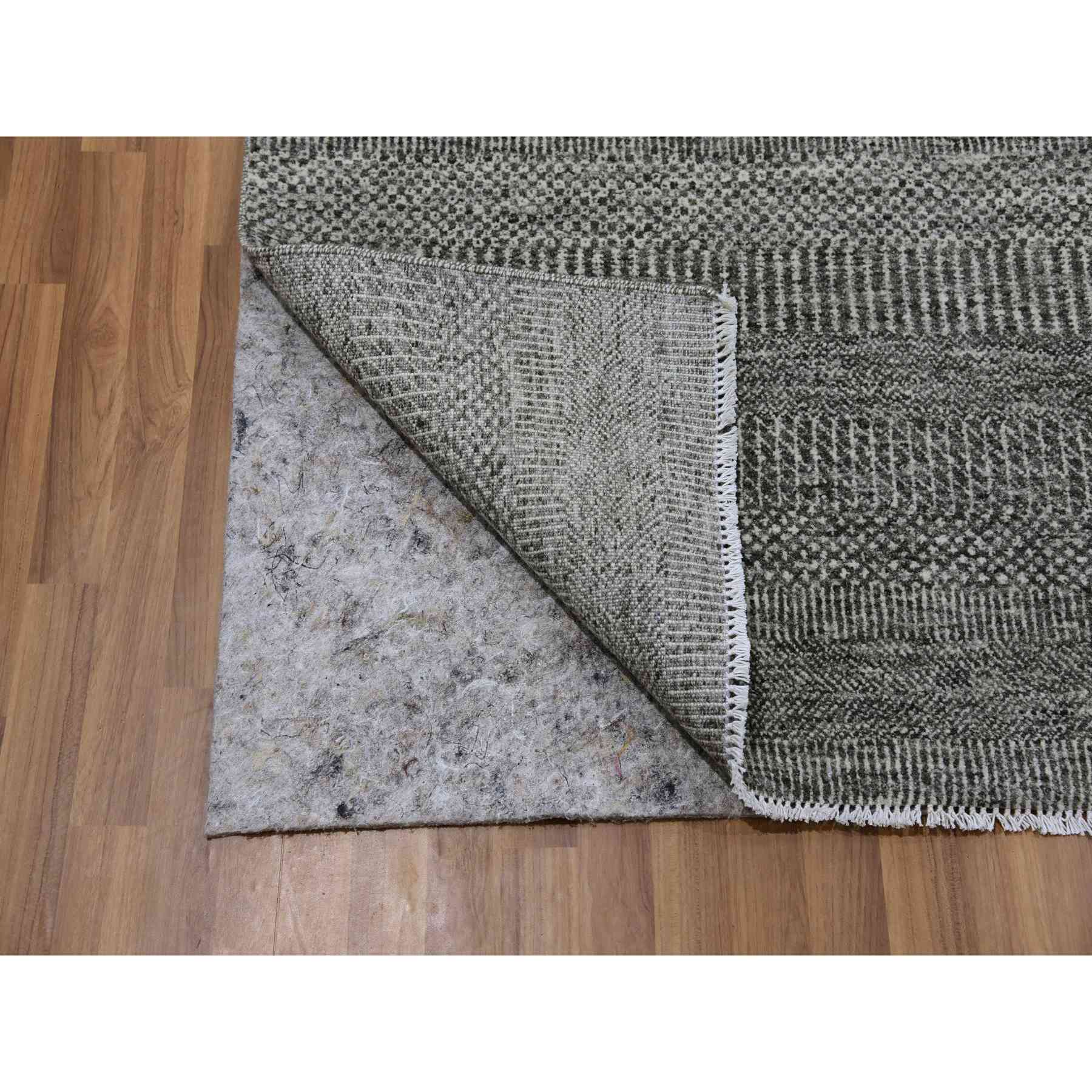Modern-and-Contemporary-Hand-Knotted-Rug-397945