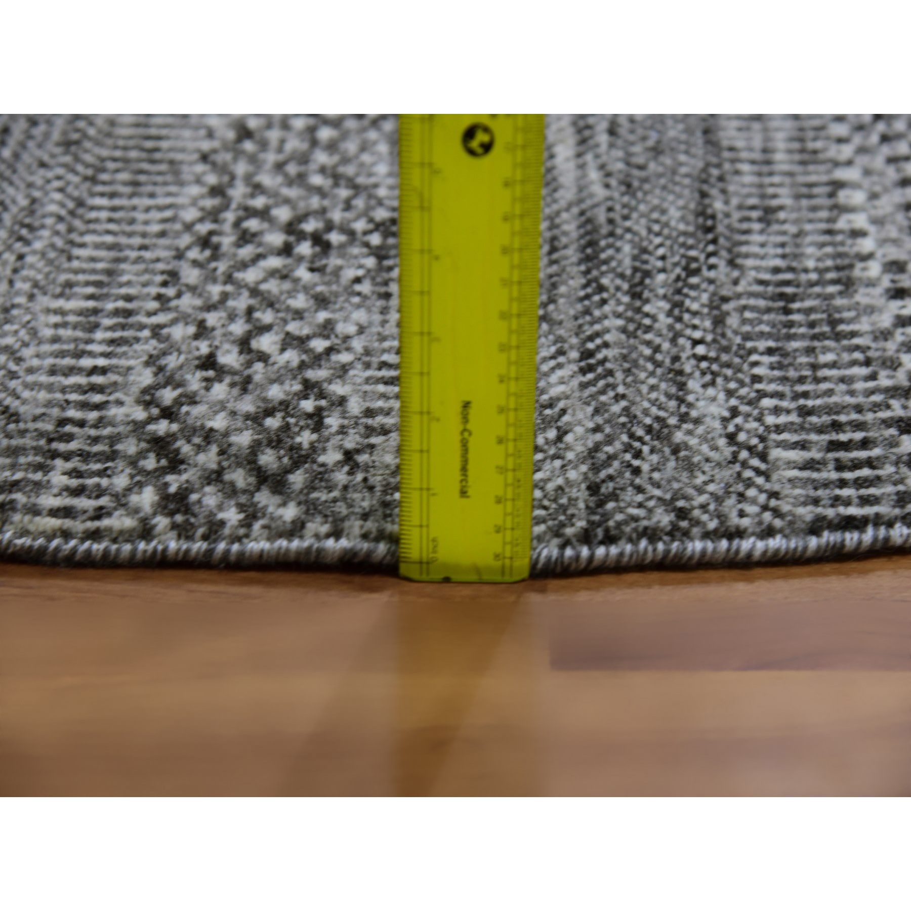 Modern-and-Contemporary-Hand-Knotted-Rug-397960