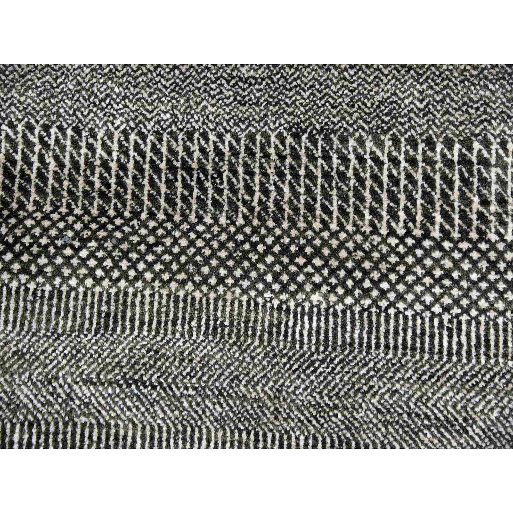Modern-and-Contemporary-Hand-Knotted-Rug-398070