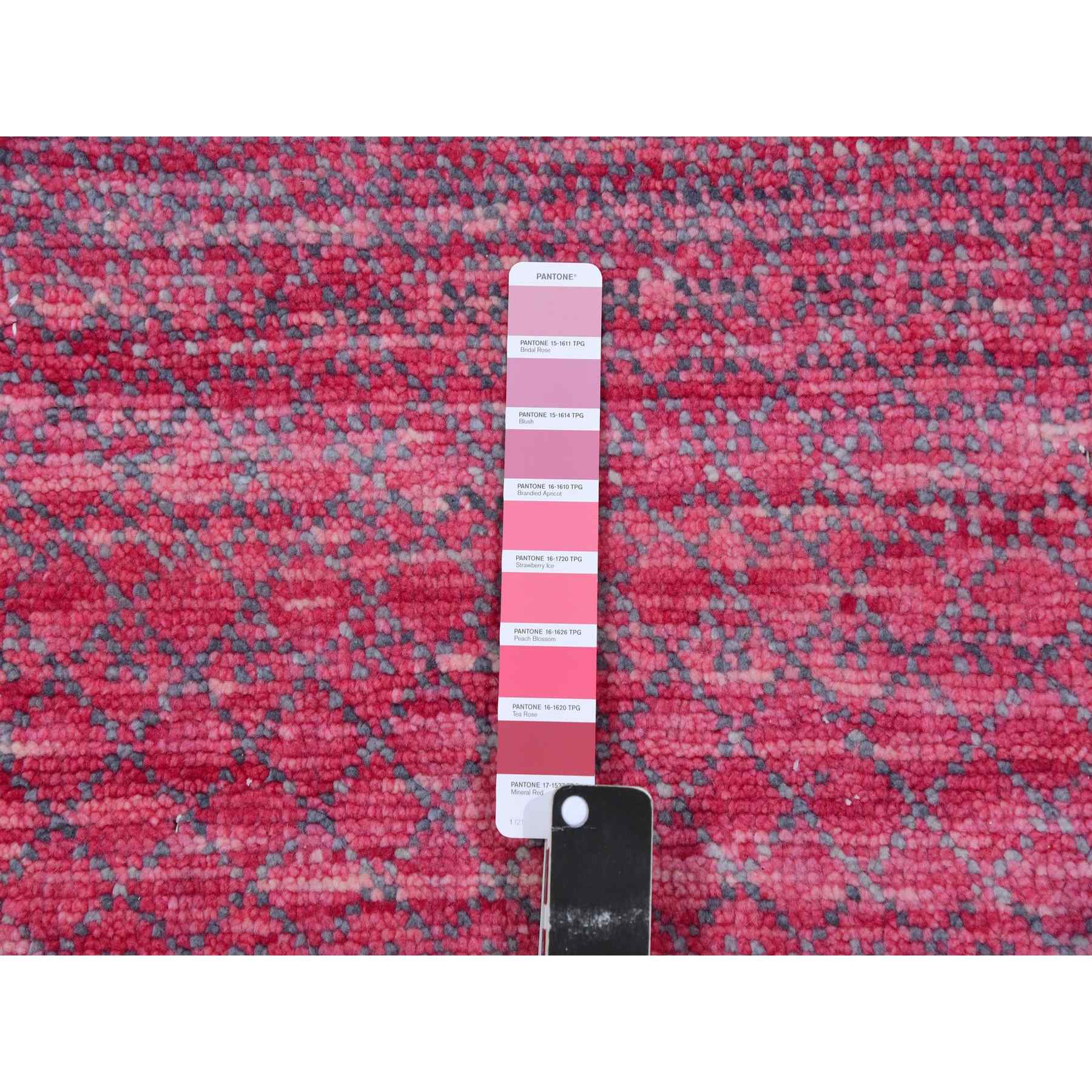 Modern-and-Contemporary-Hand-Knotted-Rug-398225