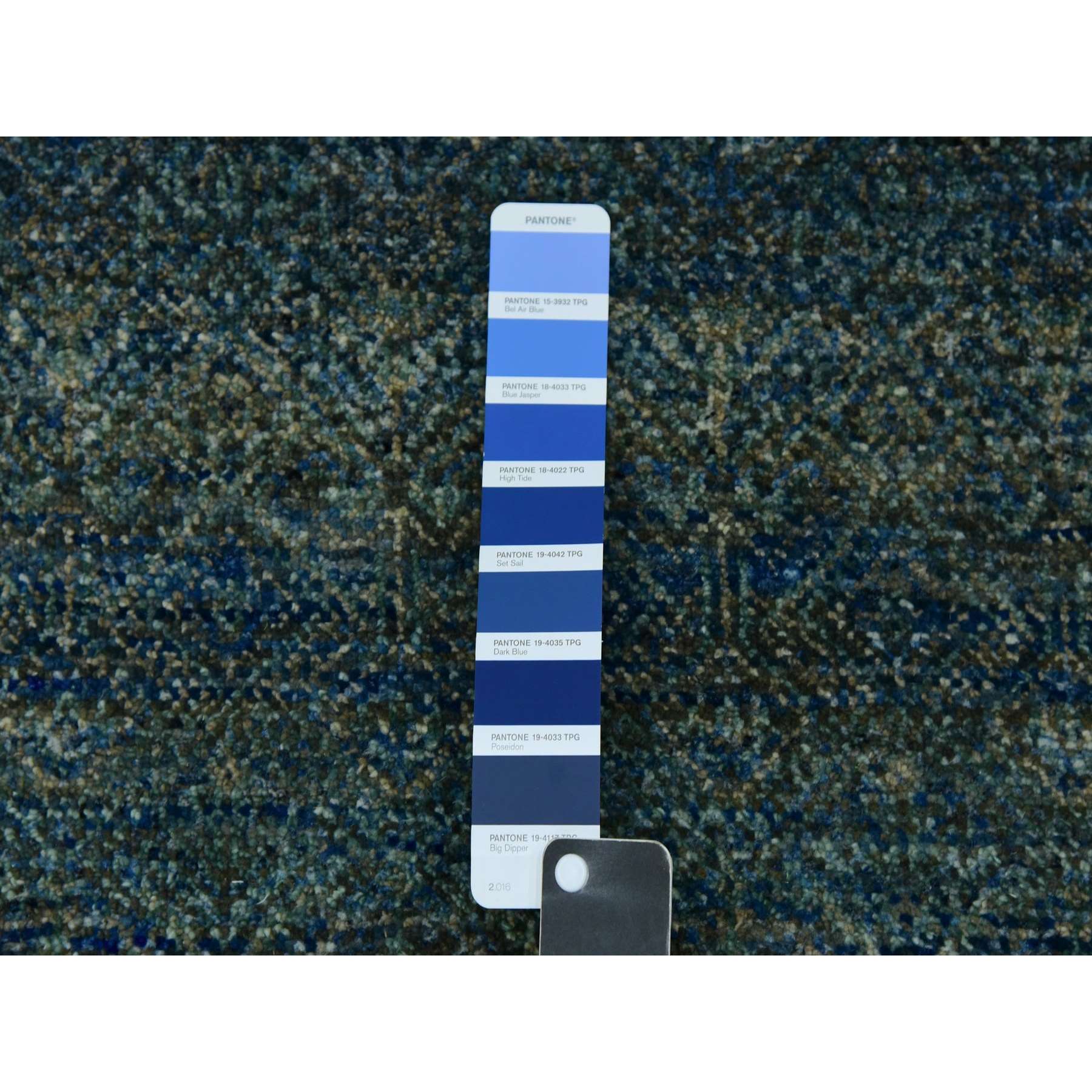 Modern-and-Contemporary-Hand-Knotted-Rug-398350