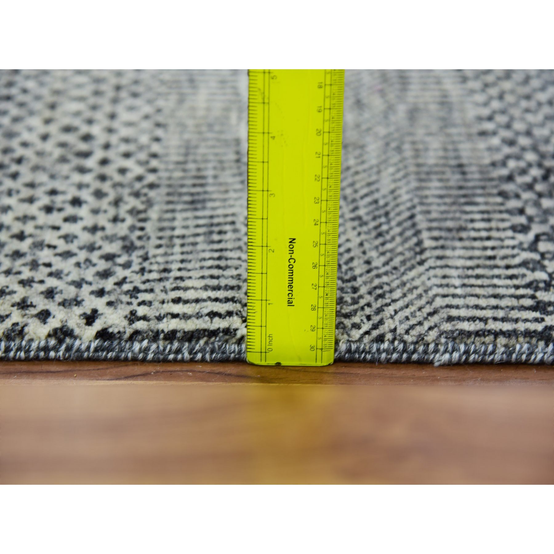 Modern-and-Contemporary-Hand-Knotted-Rug-398505