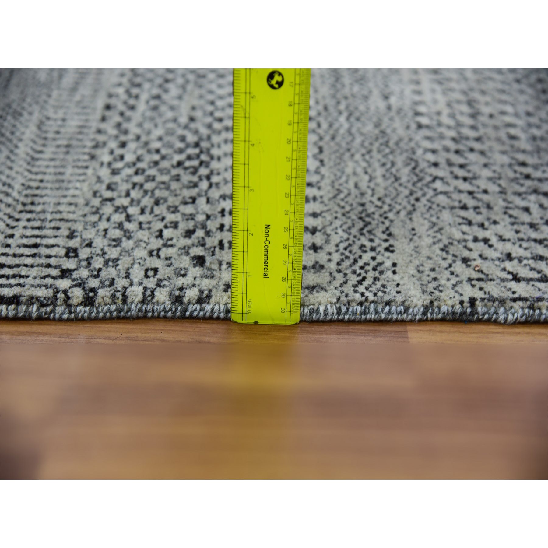 Modern-and-Contemporary-Hand-Knotted-Rug-398510