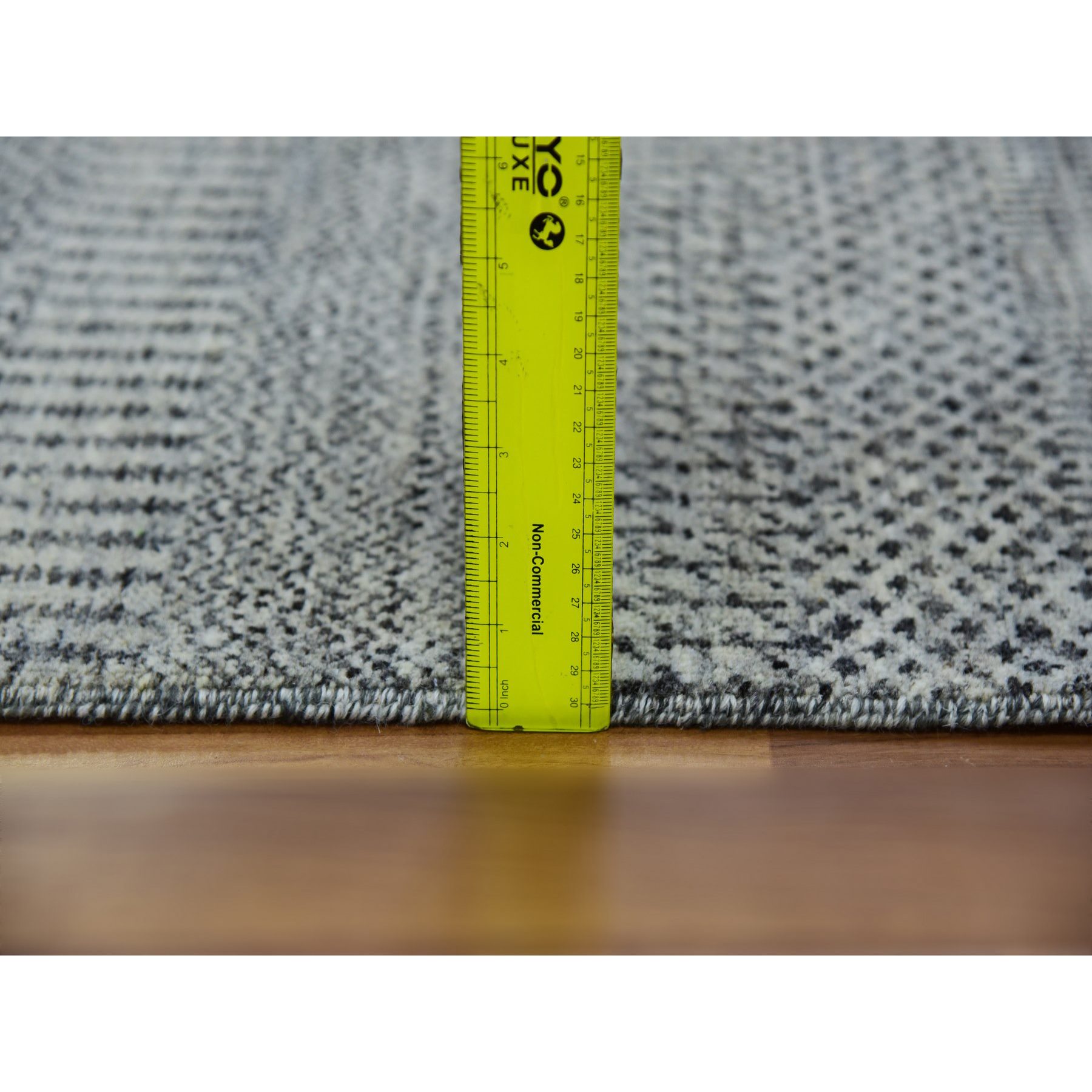 Modern-and-Contemporary-Hand-Knotted-Rug-398515