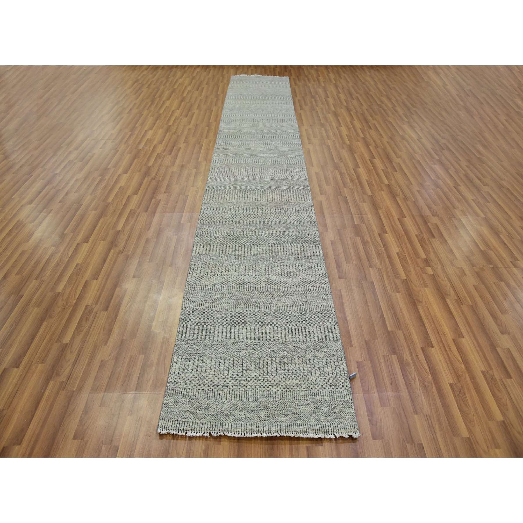 Modern-and-Contemporary-Hand-Knotted-Rug-398520