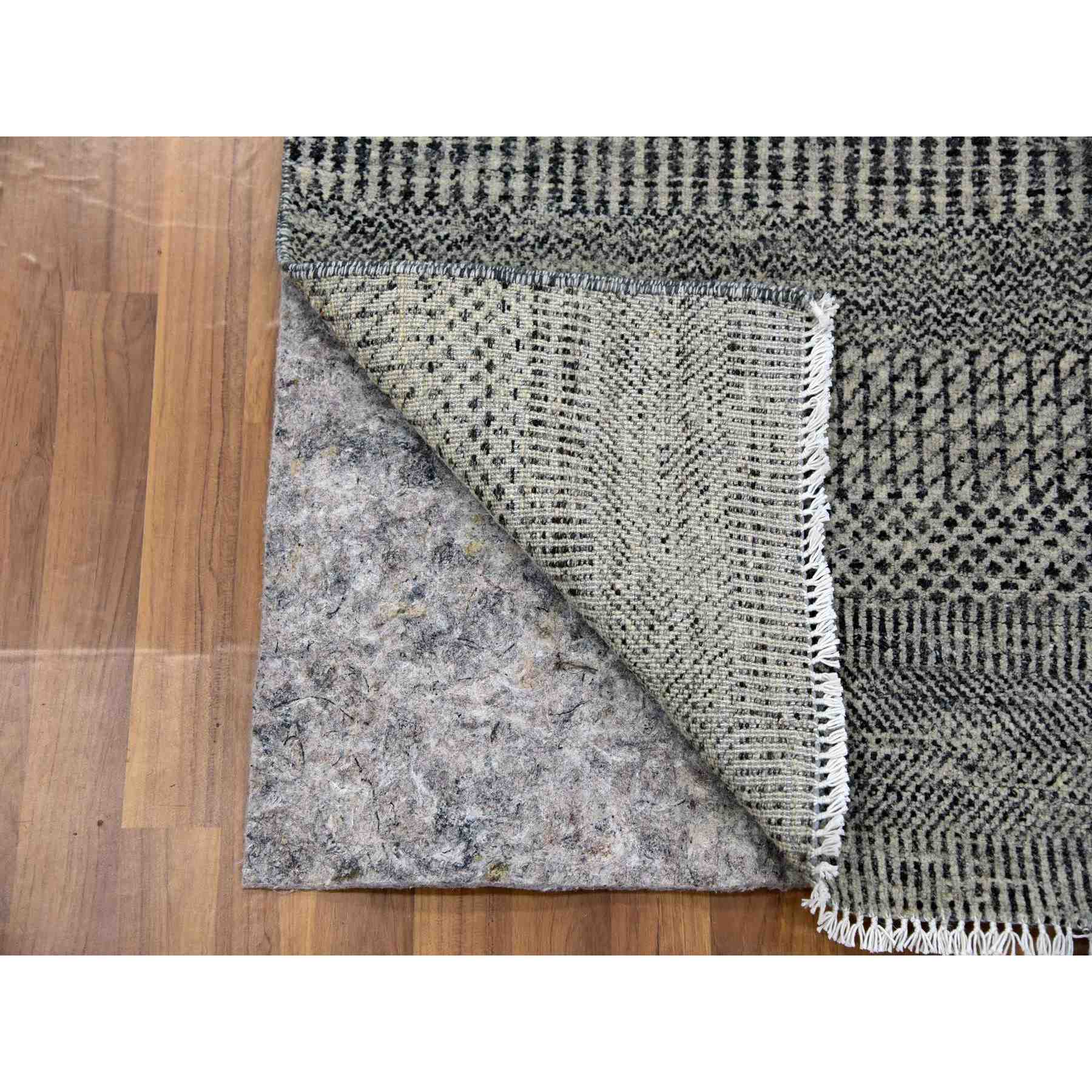Modern-and-Contemporary-Hand-Knotted-Rug-398535
