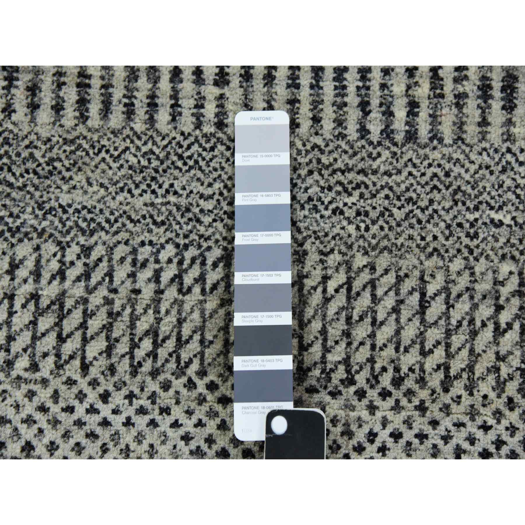 Modern-and-Contemporary-Hand-Knotted-Rug-398535
